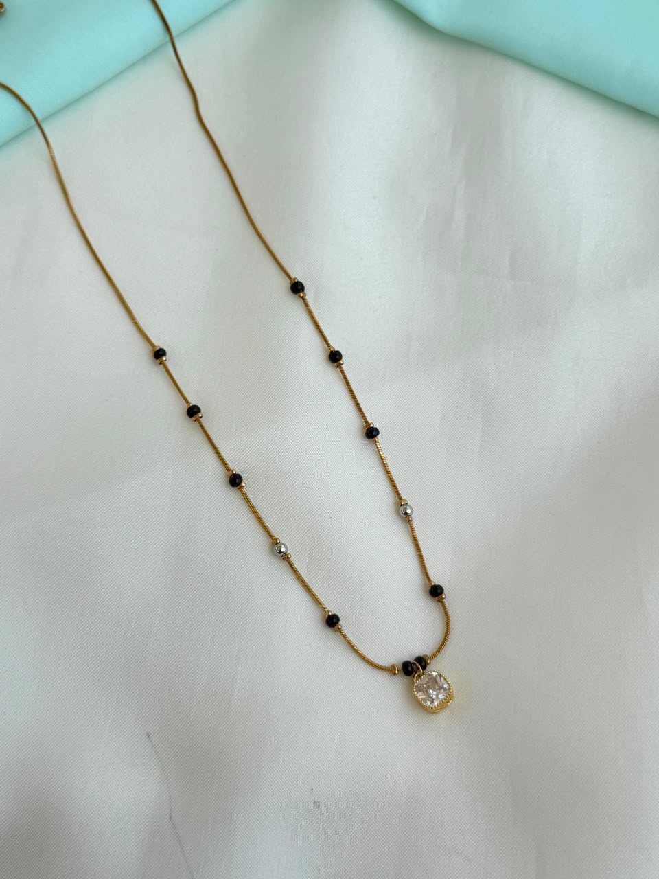 Bb143 micro gold single line 18 inches blackbeads