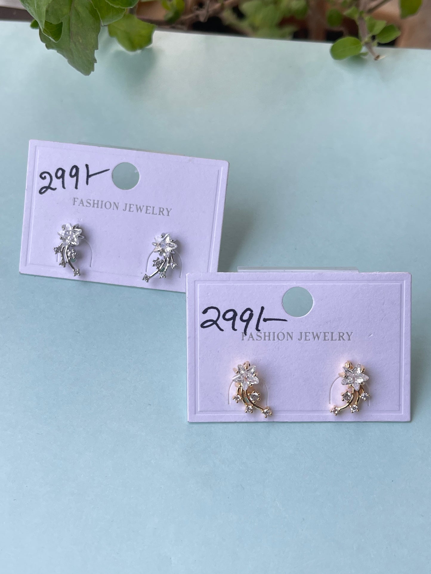 Small star studs