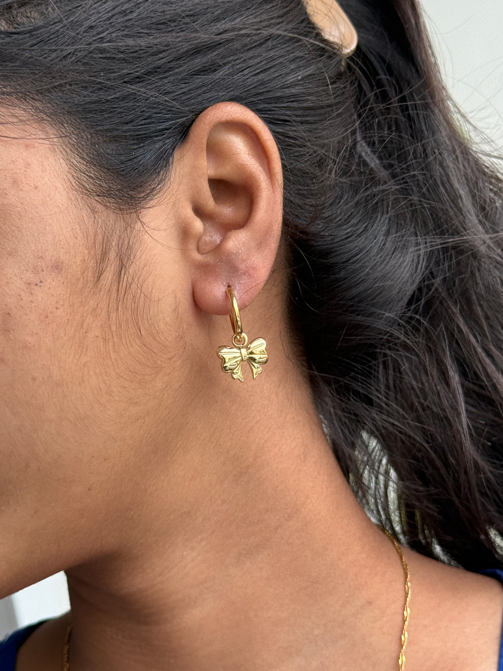 ER270 anti tarnish locksystem bow earrings