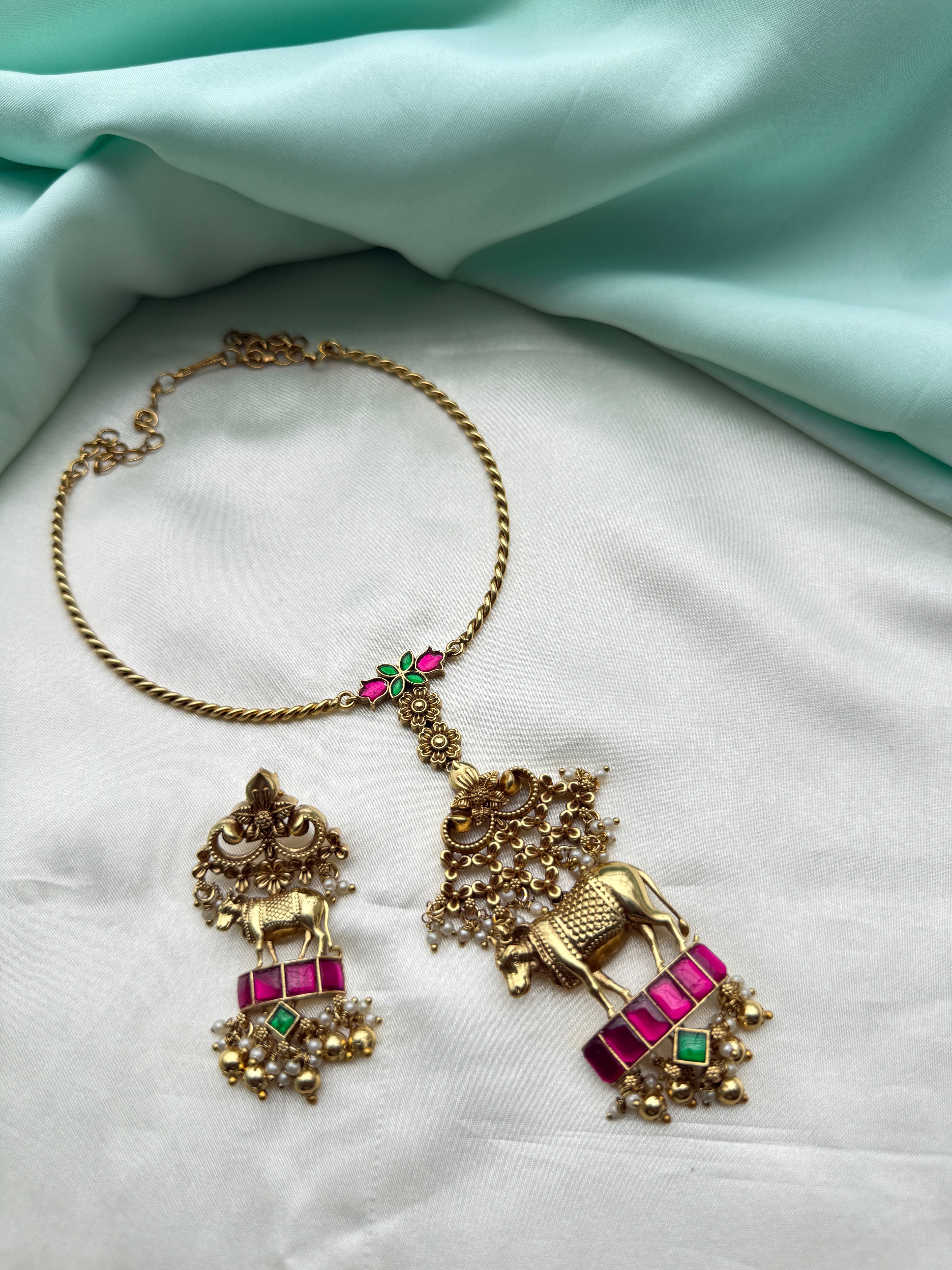 Ns256  multi kante neckset cow pendant with earrings