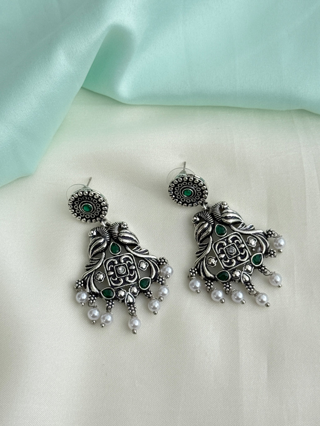 Er210 oxidised chandbalis earrings