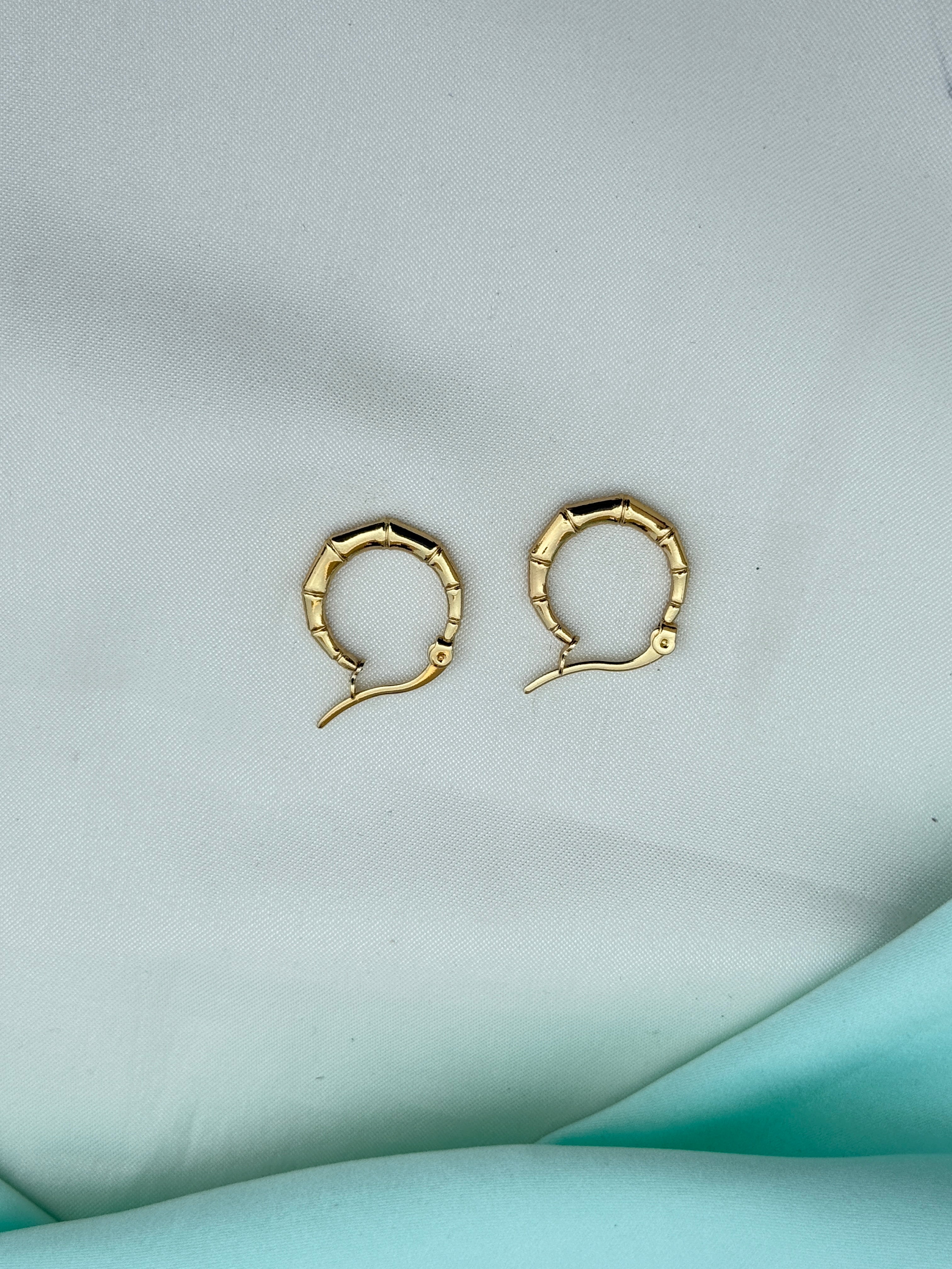 St043 anti tarnish locksystem studs