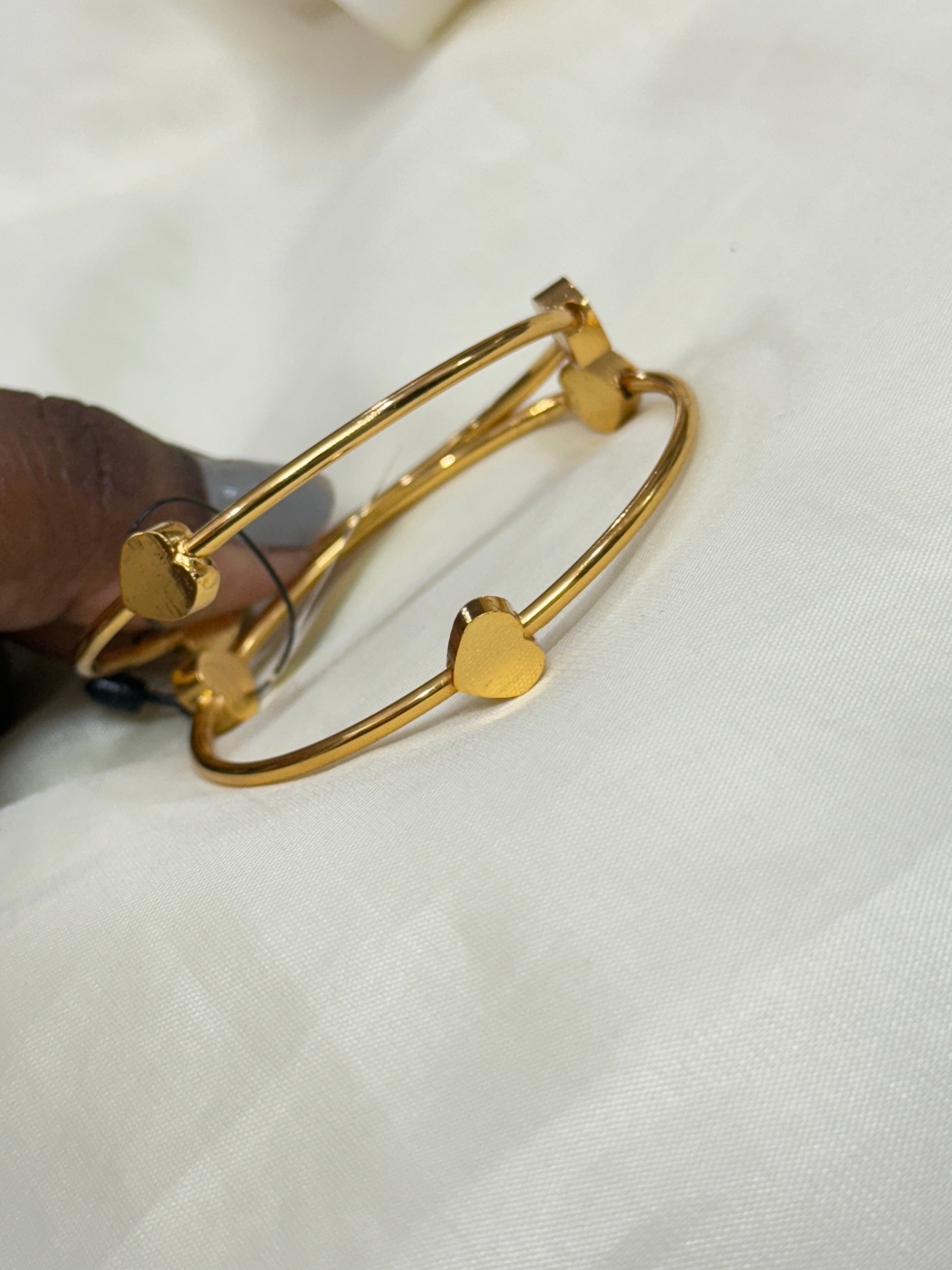 Kd004 kids bangles available size 1:8,10,12,14,2:0