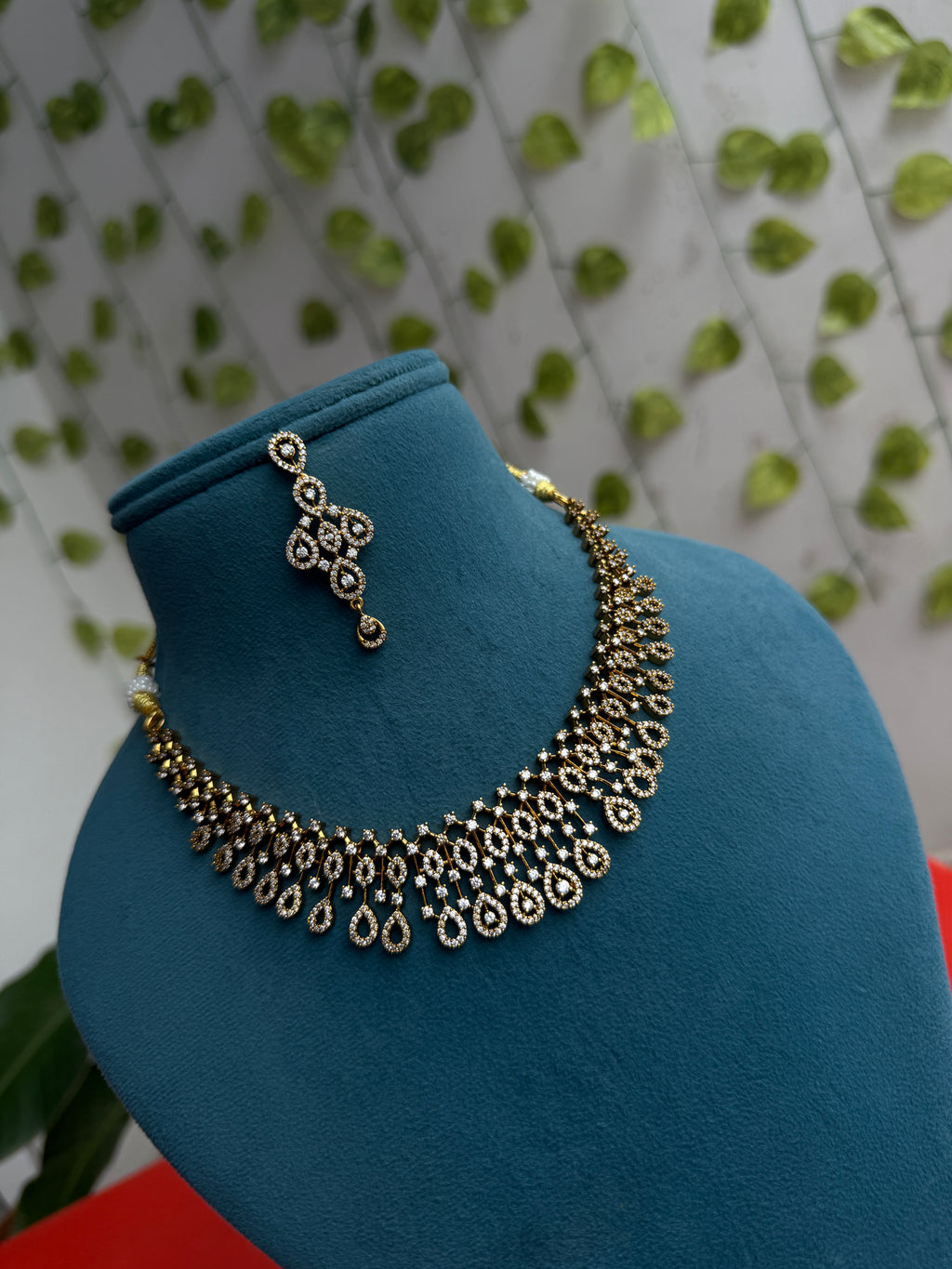 Royal Teardrop Cascade Neckset with earrings ns866
