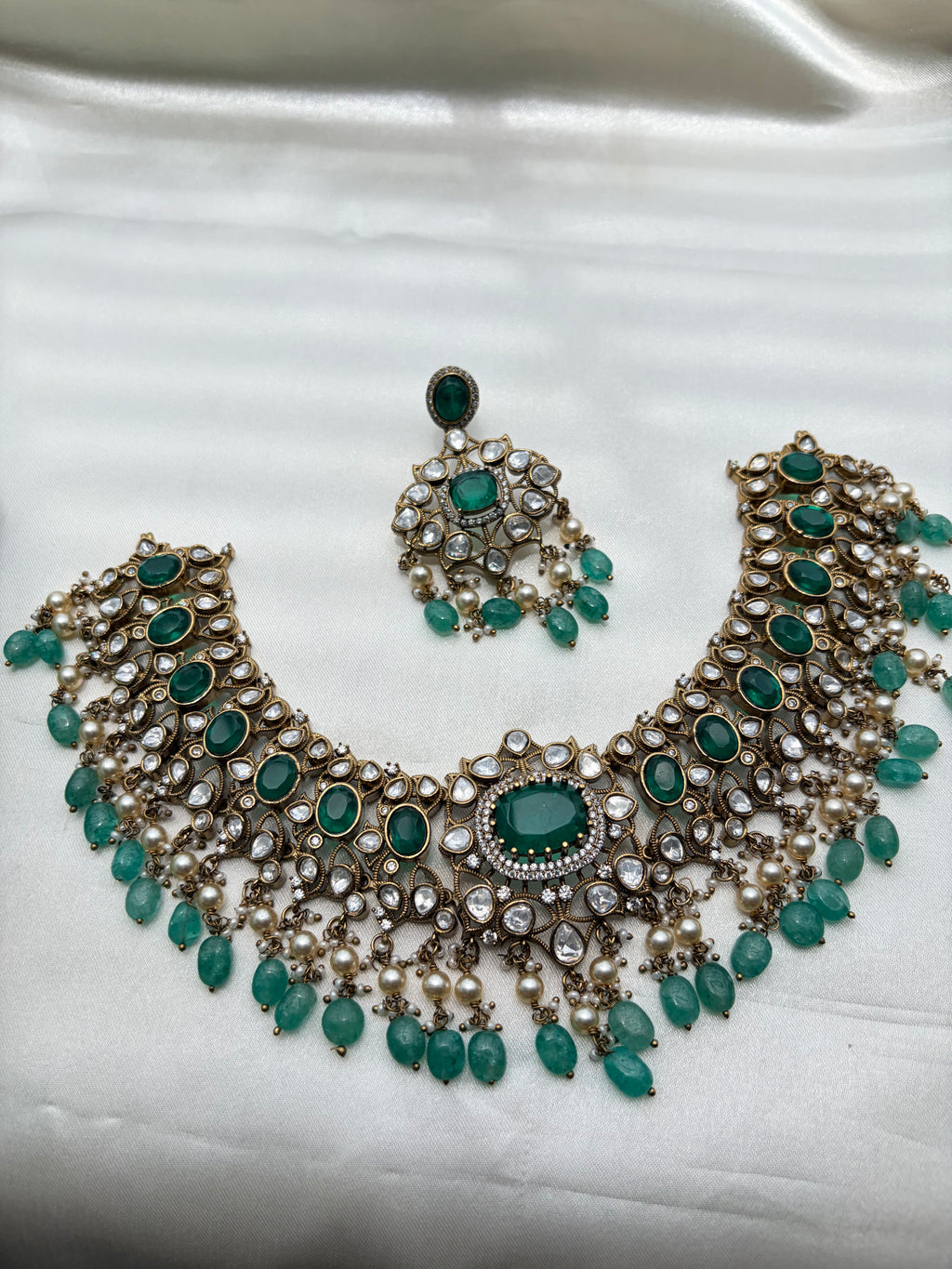Moissanite green beads with earrings ns202