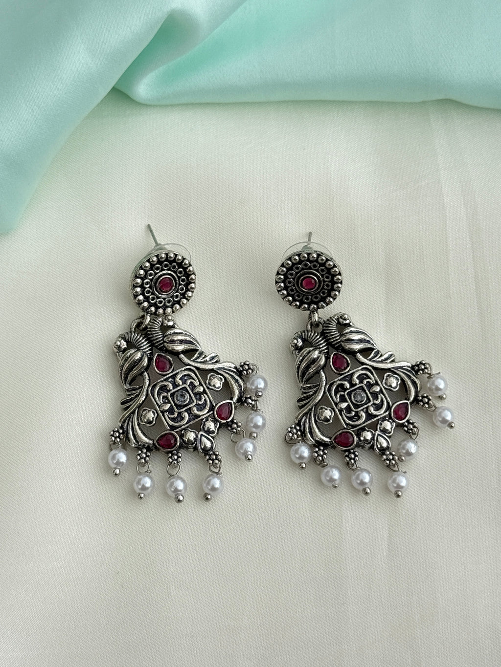 Er210 oxidised chandbalis earrings