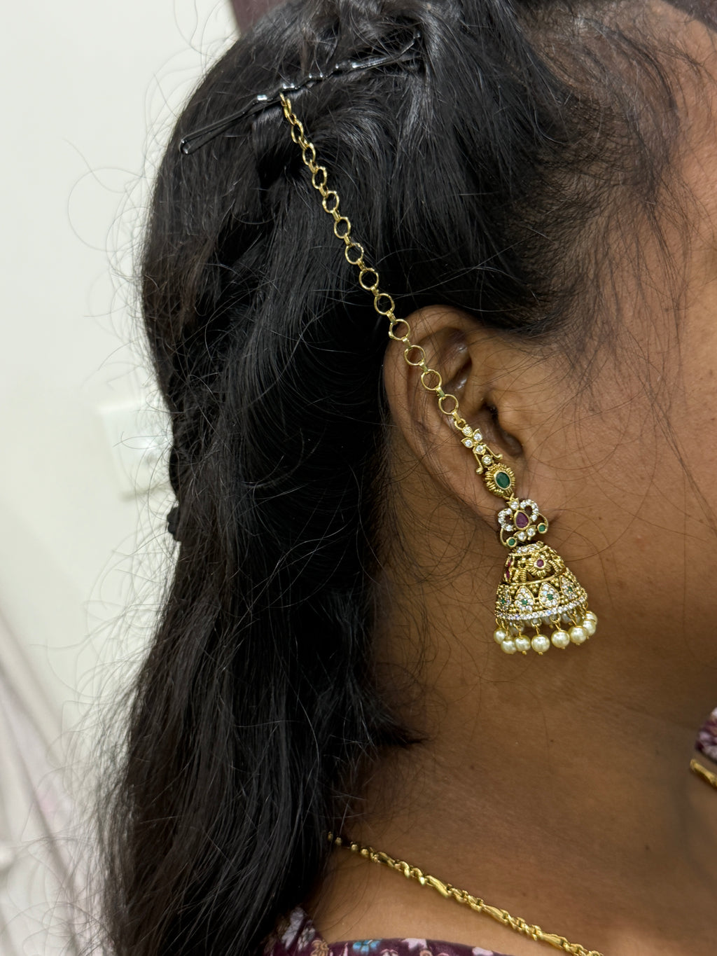 Mati with peacock butta with pearls earrings er934