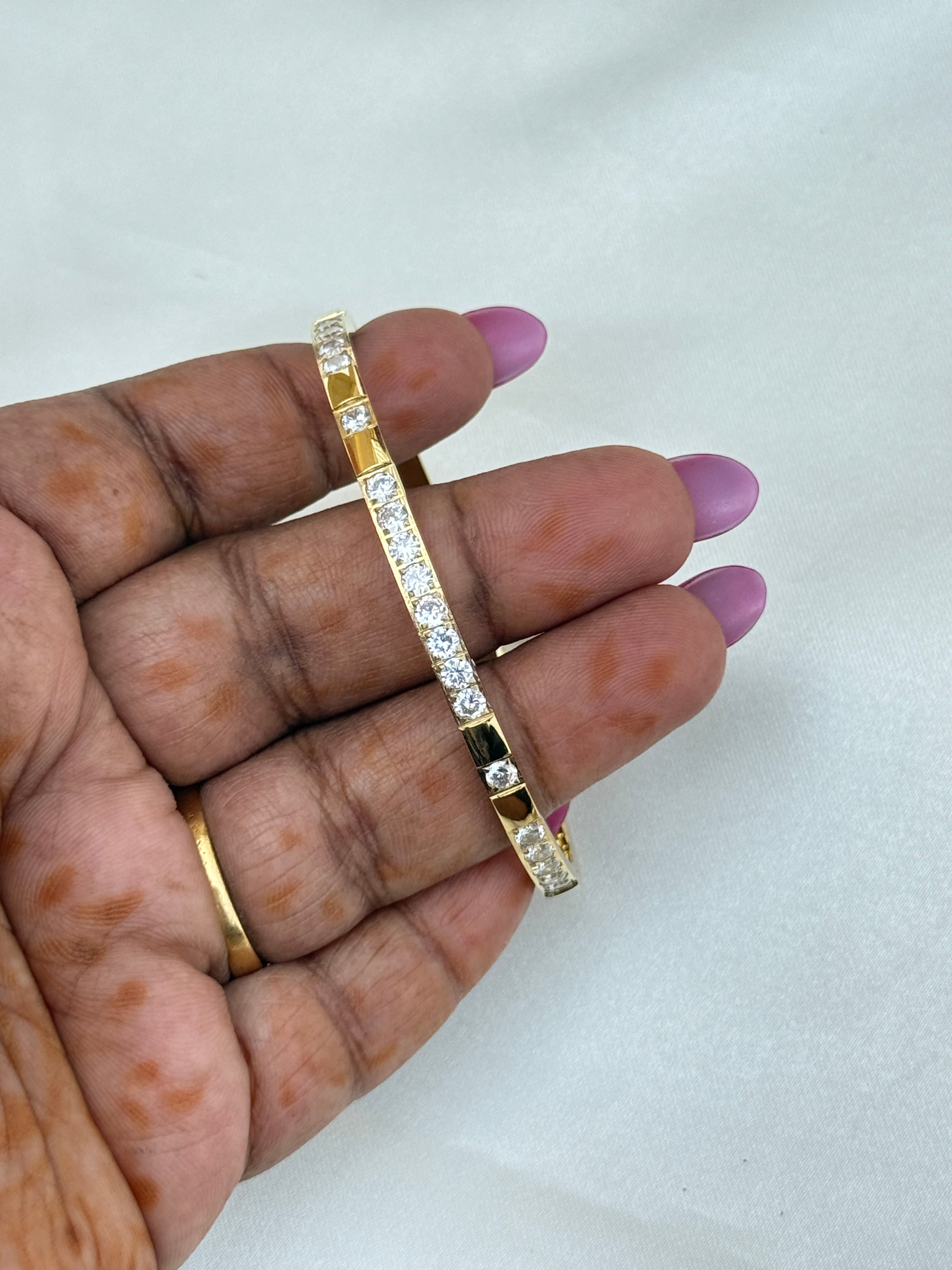 Ab061 anti tarnish stone openable kada bracelet