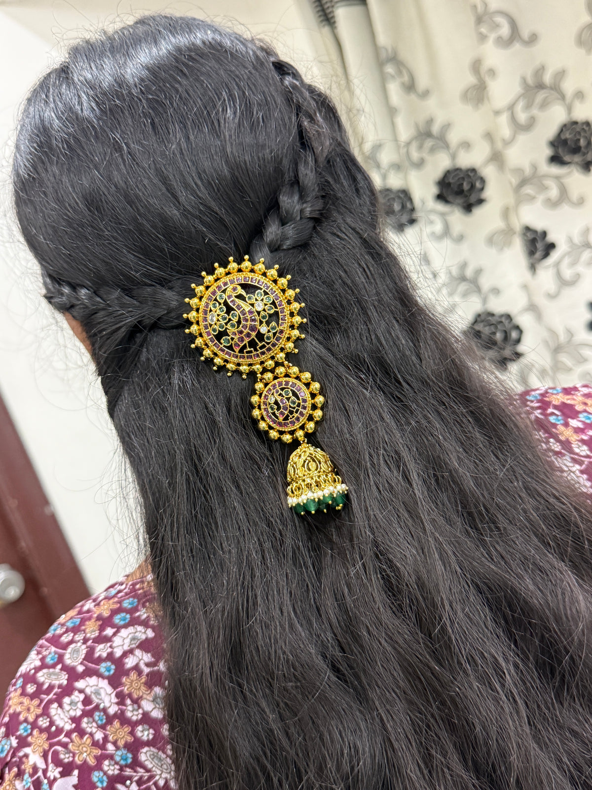 Kemp peacock gold ball butta with green beads jada billa jd014