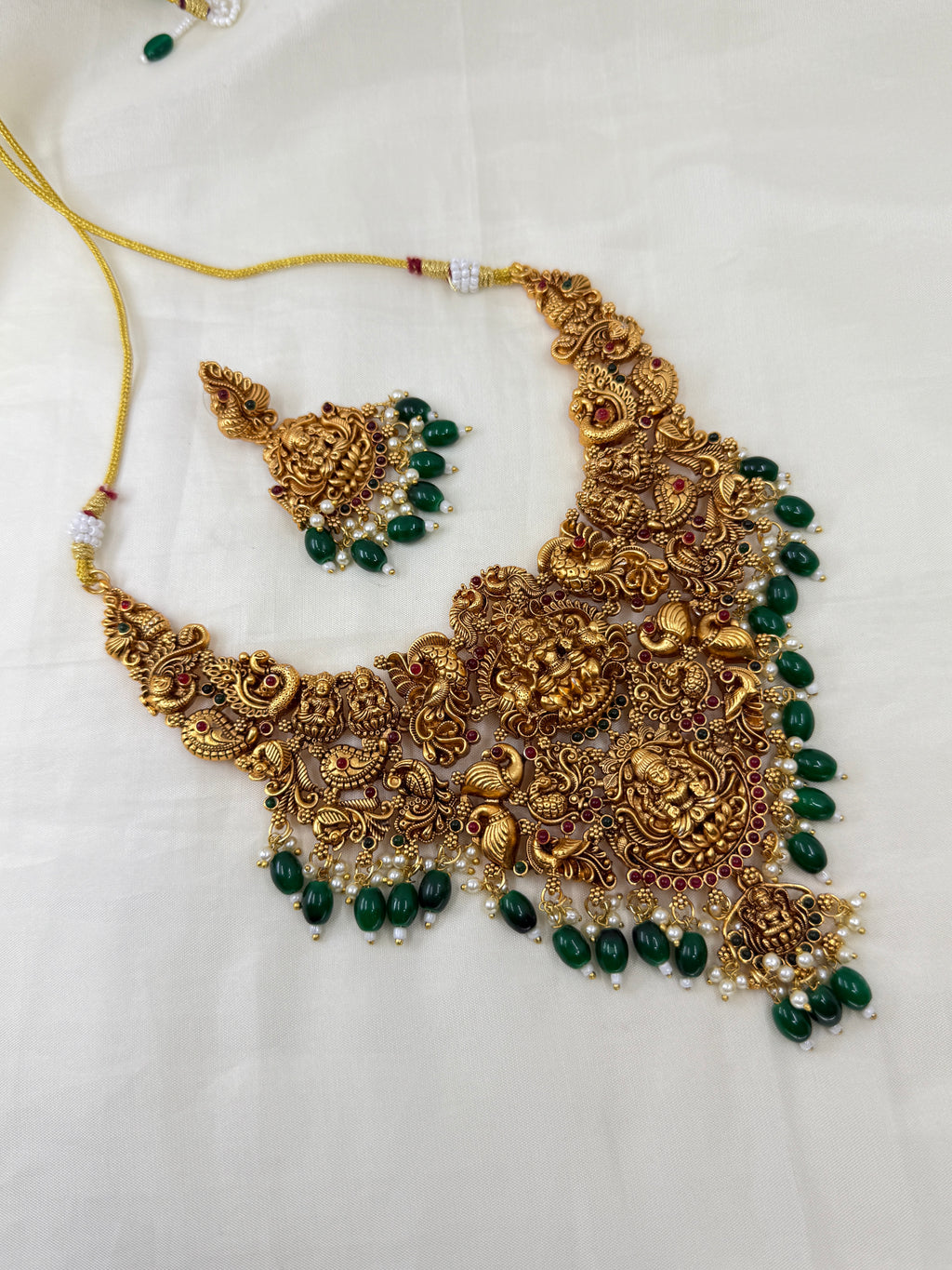 Ns286 Lakshmi Devi green beads heavy neckset