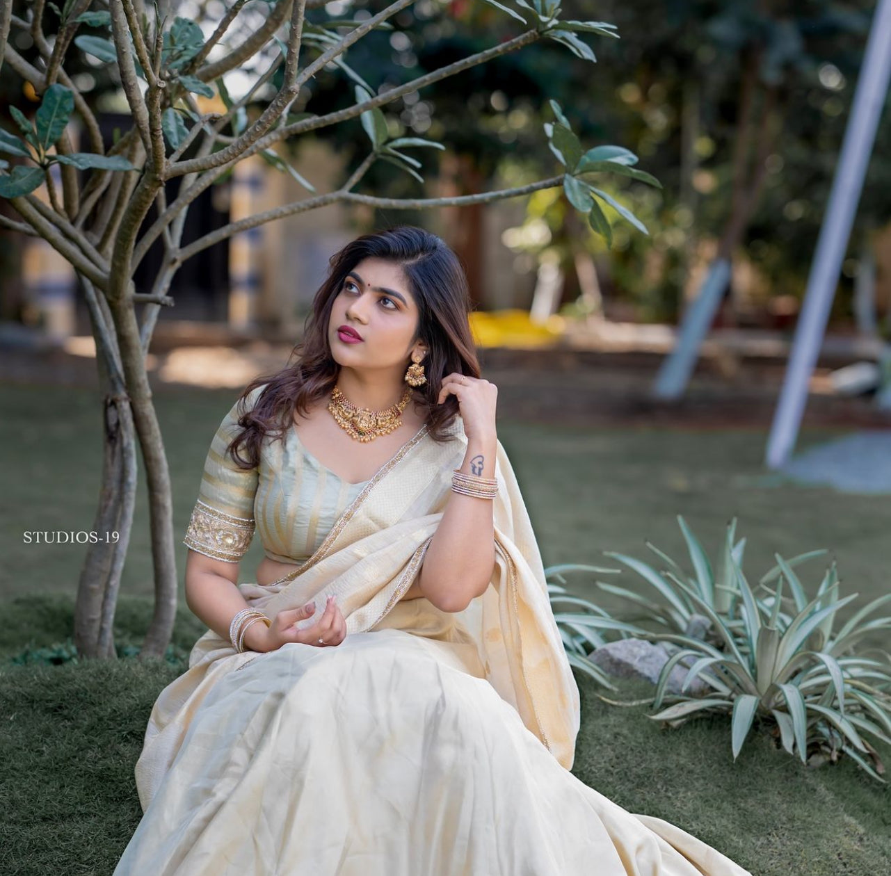 Lord Krishna in shankam neckset with Earrings ns2006