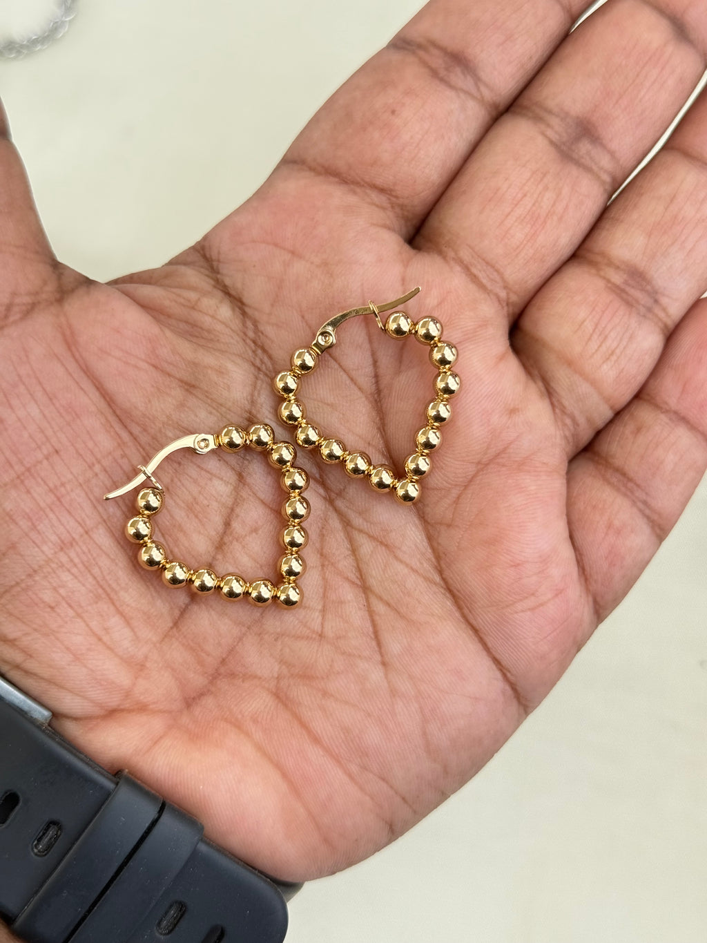 Er019 anti-tarnish heart hoops