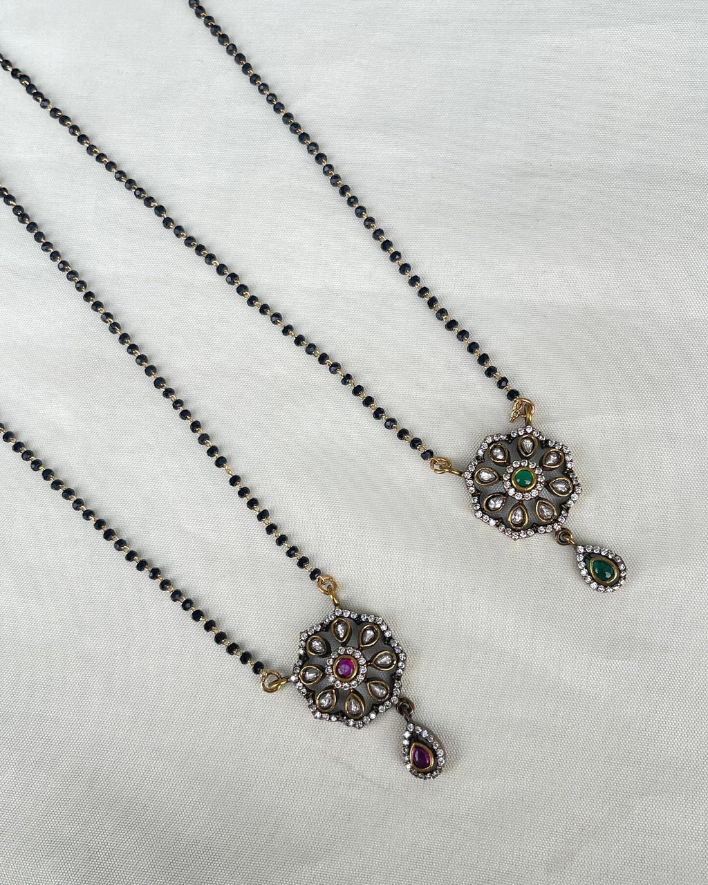 Single line blackbeads with Victorian pendant bb1705