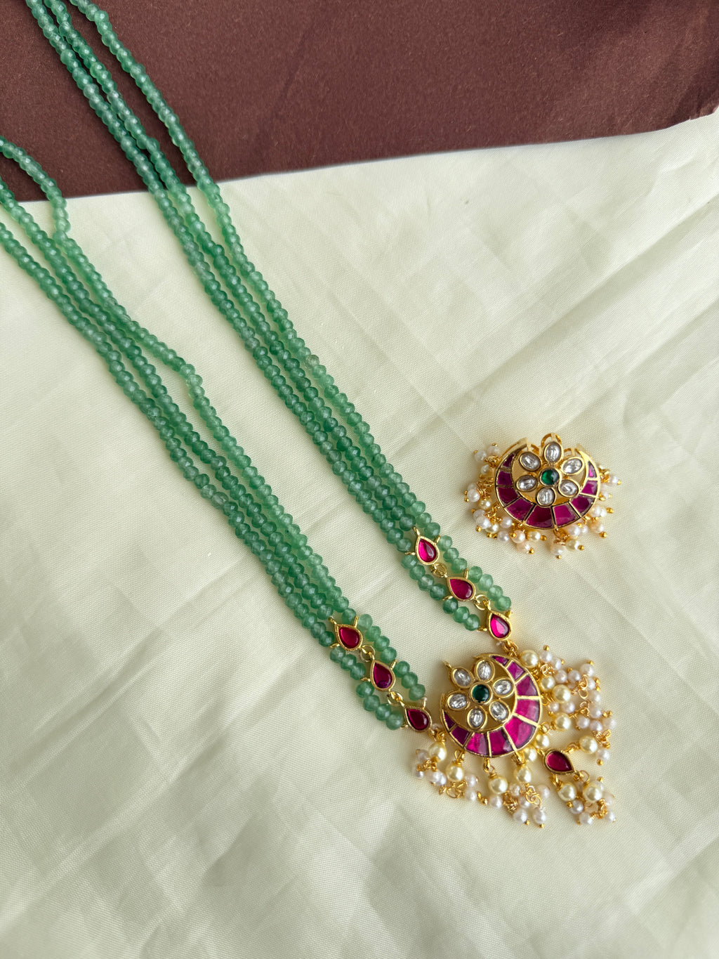 Bb0007 green beads jadau kundan pendant with earrings