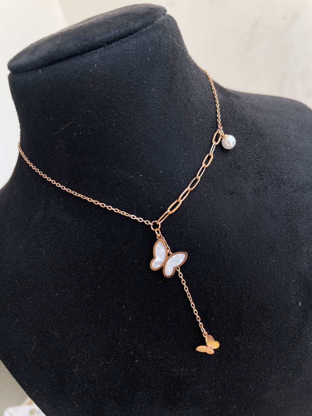 Butterfly pendant dailywear chain