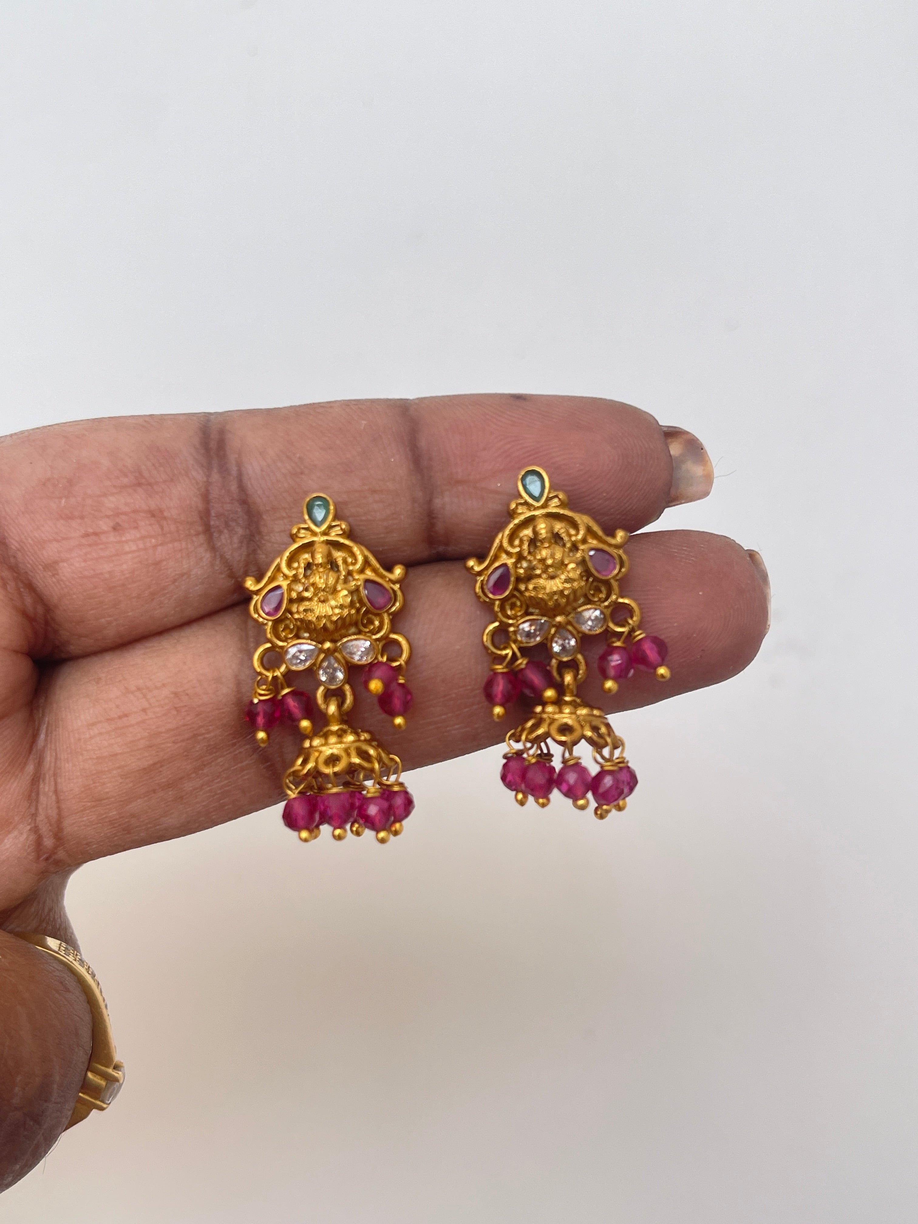 Lakshmi devi small butta with pearls Er2010