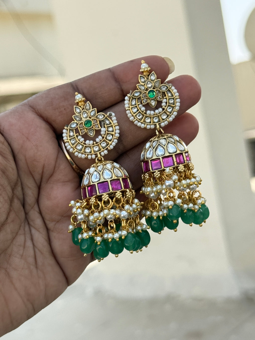 Er205 jadau kundan big butta earrings with green beads