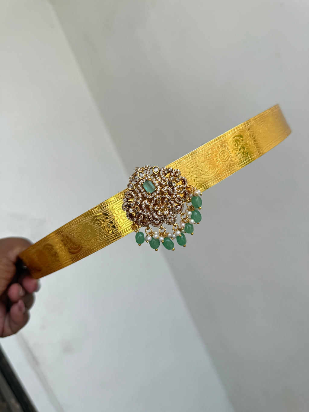 Hb608 adults texture hipbelt with light green beads