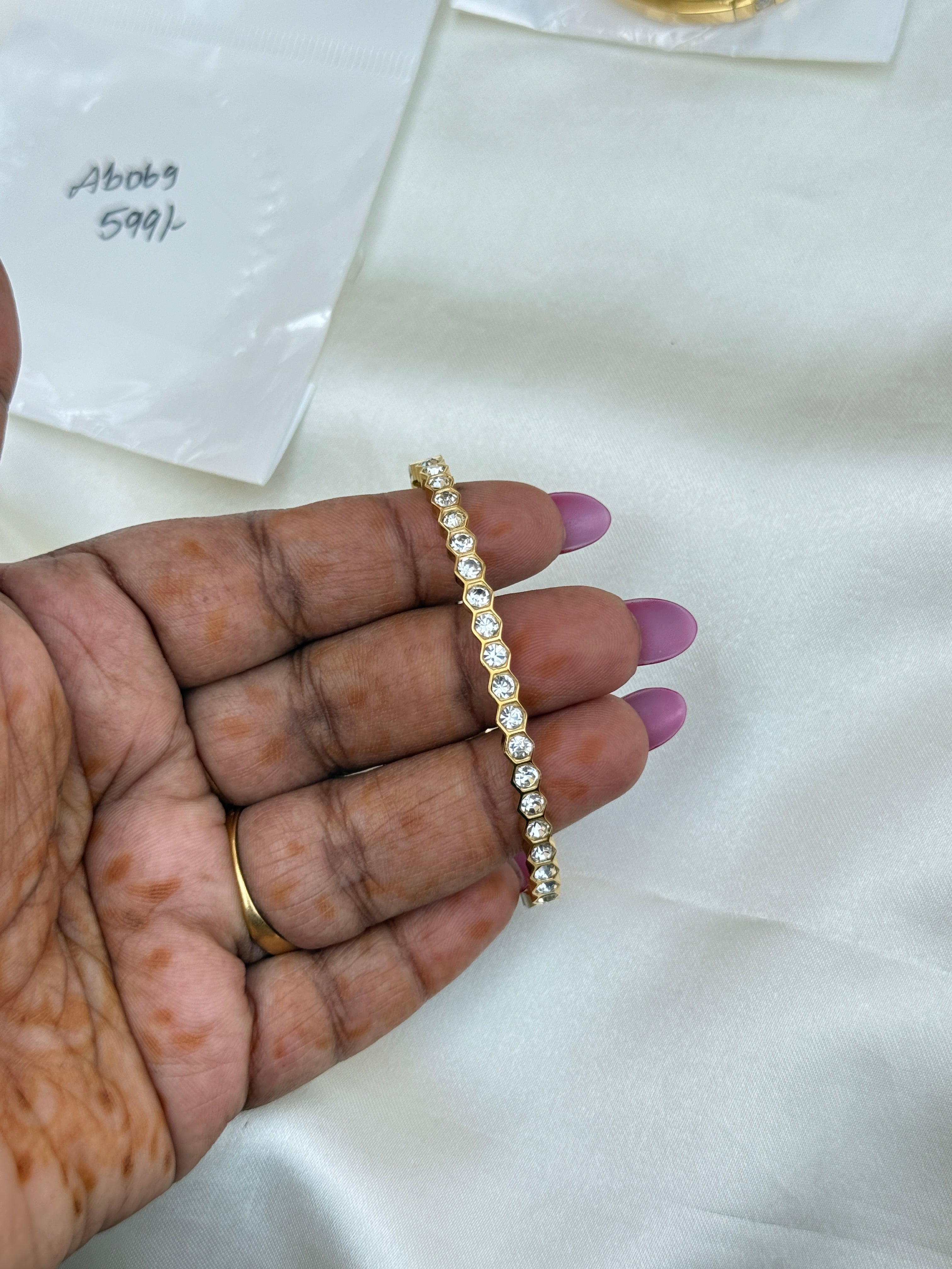 Ab069 anti tarnish stones openable kada bracelet