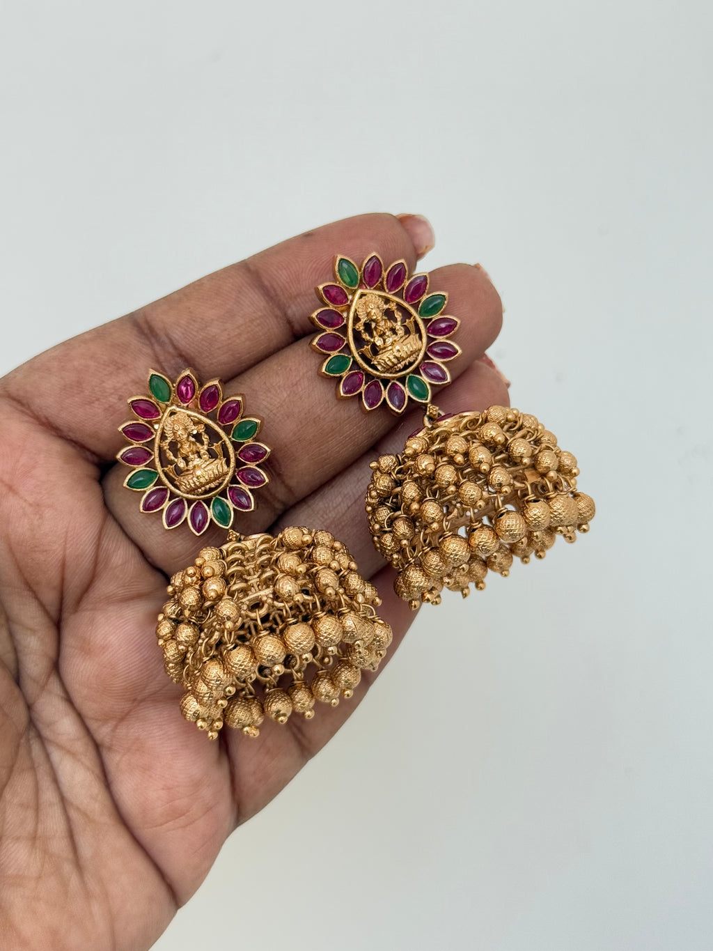 Er5060 lakshmi devi butta Earrings