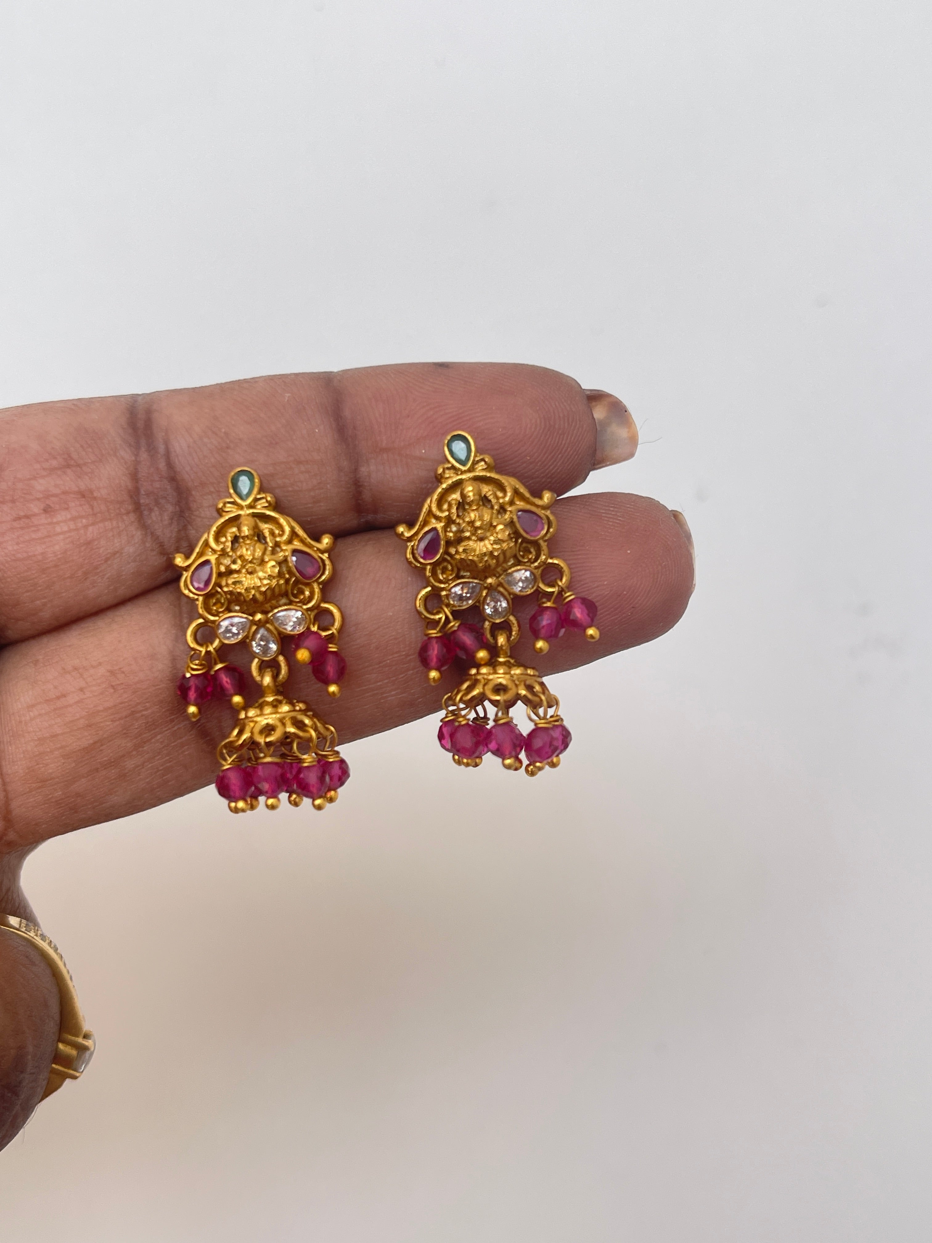 Lakshmi devi small butta with pearls Er2010