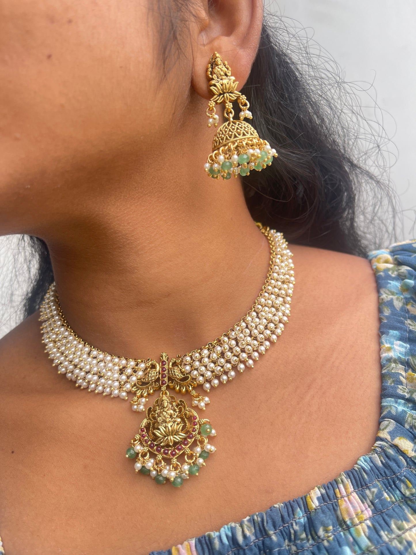 Ns1524 pearl kemp lakshmidevi neckset