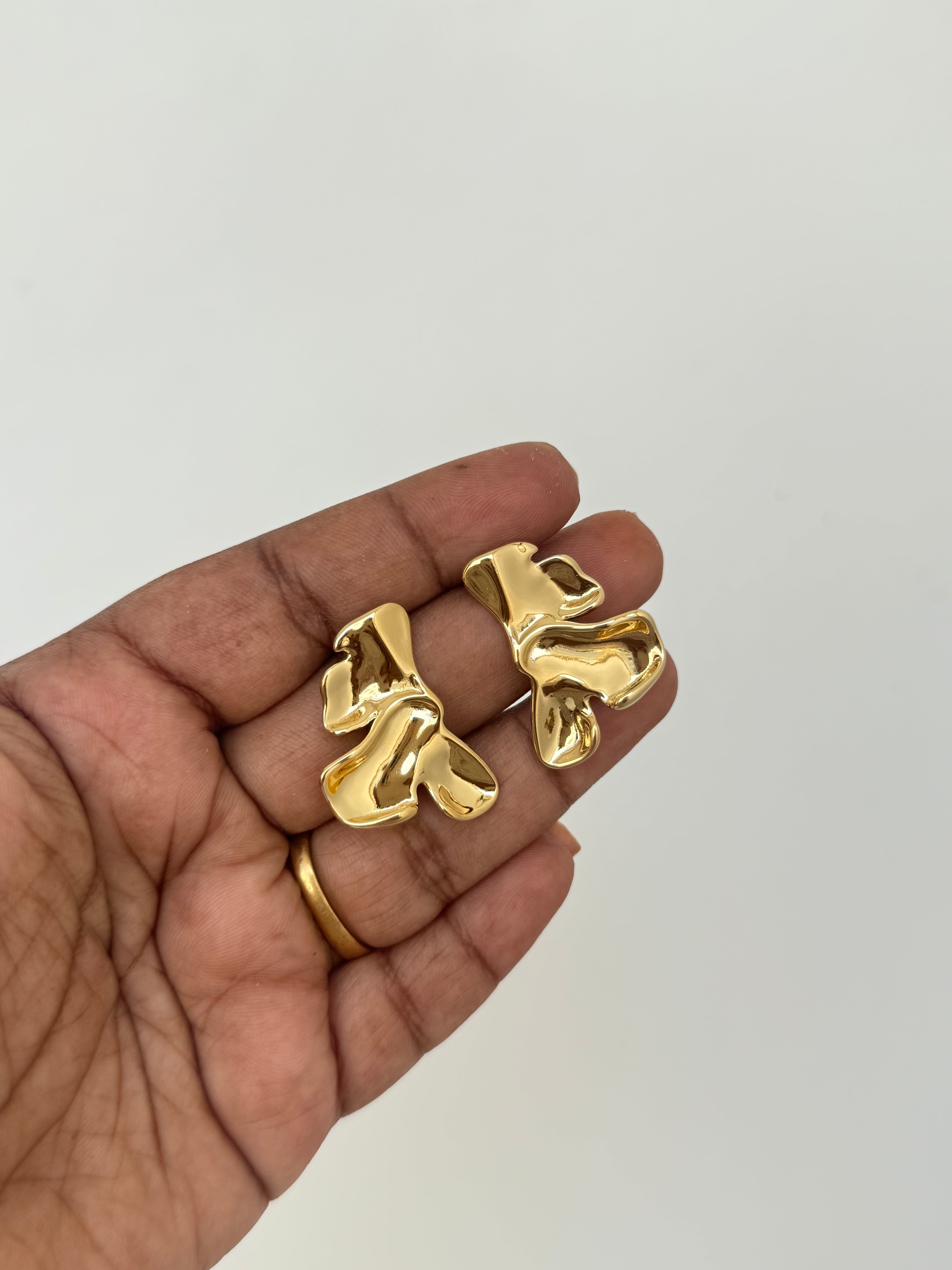 Er002 3 petals anti tarnish western earrings