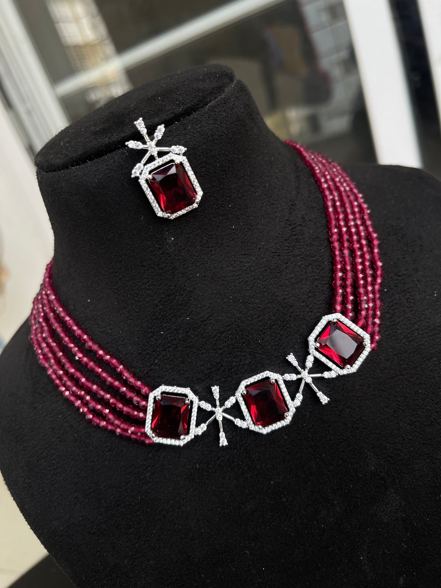 Beads Choker with Diamond Finish Pendent and Earrings