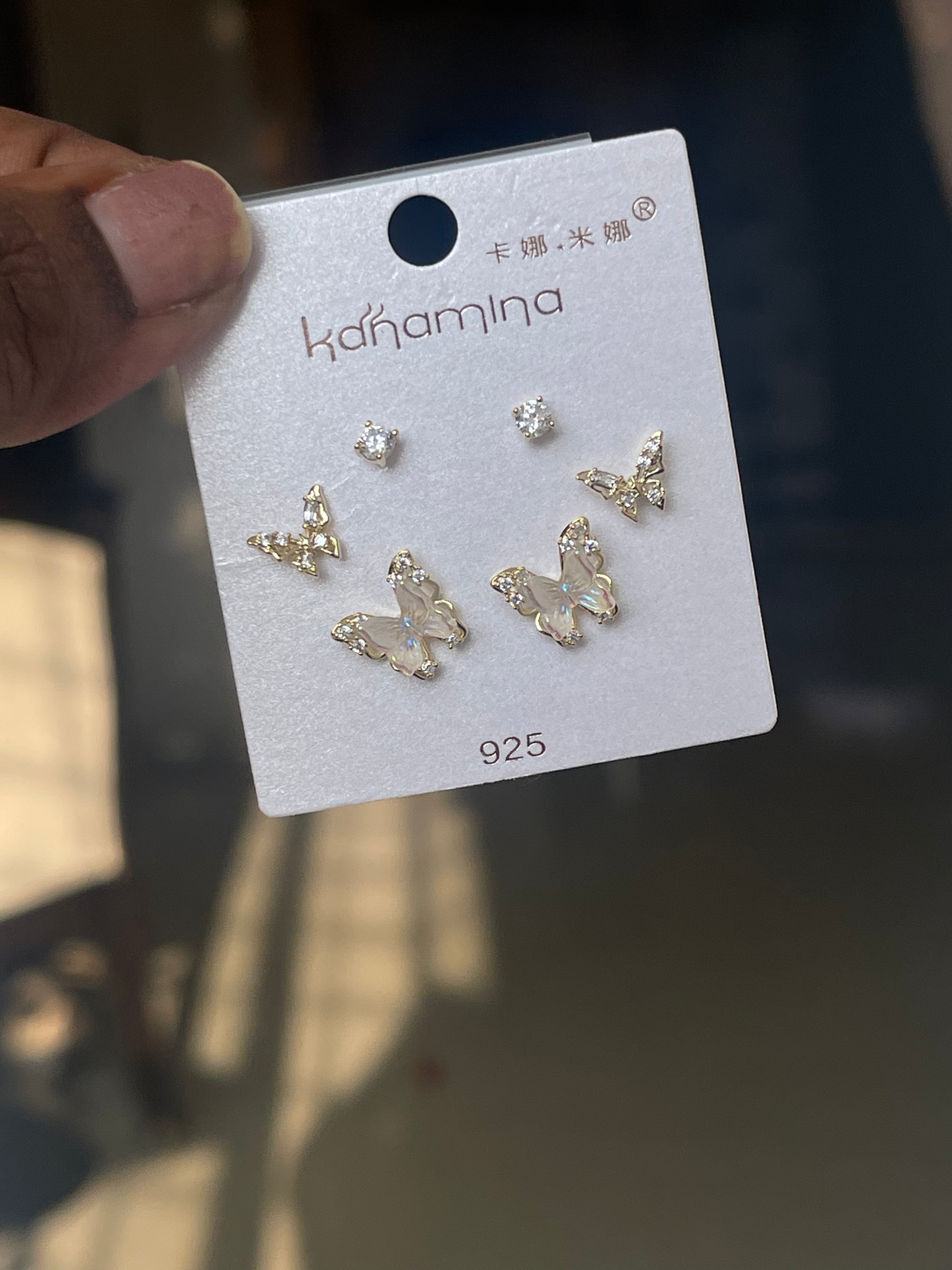 Butterfly pack of 3 studs