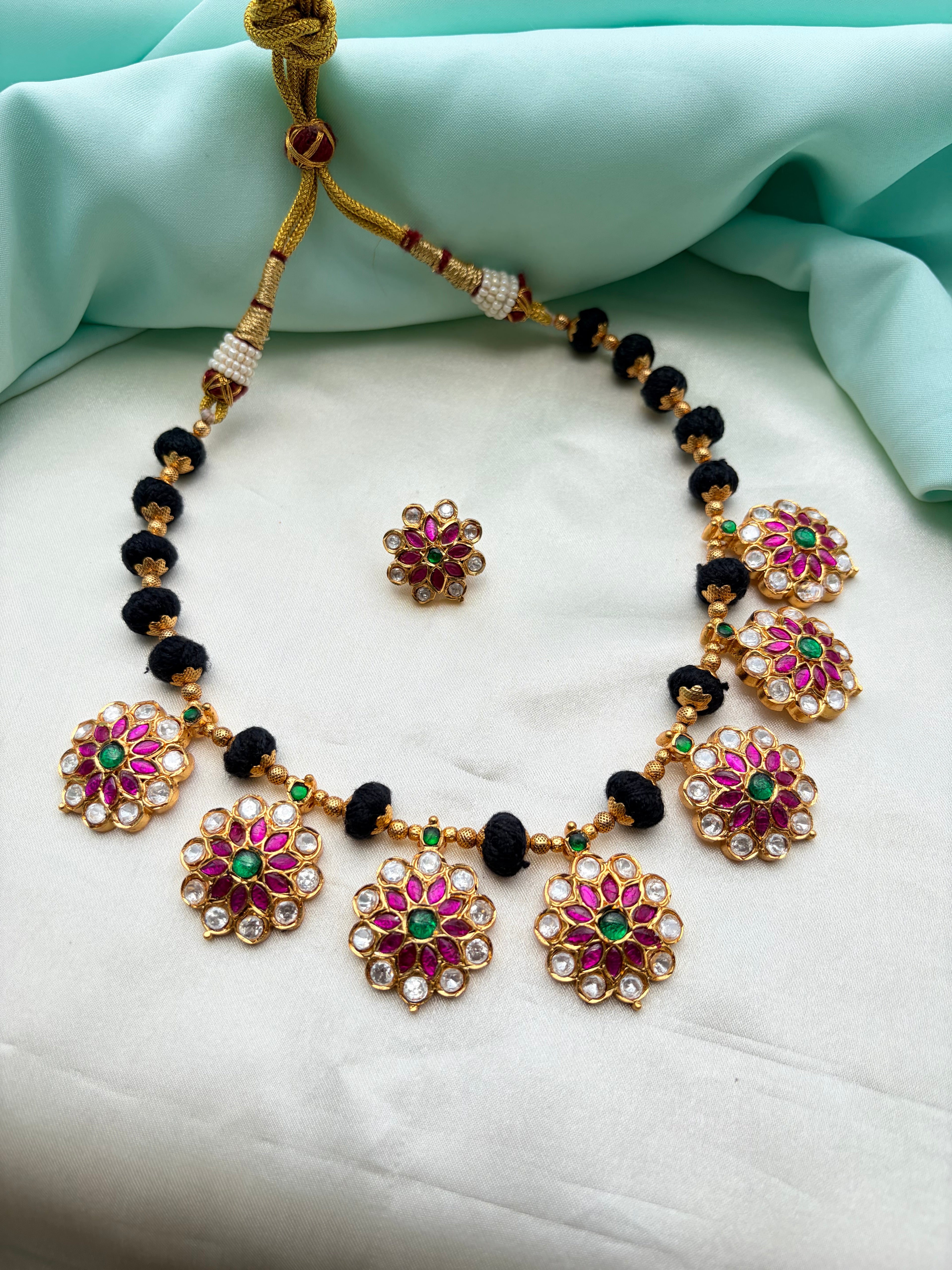 Jadau Kundan black ball neckset with studs Ns203
