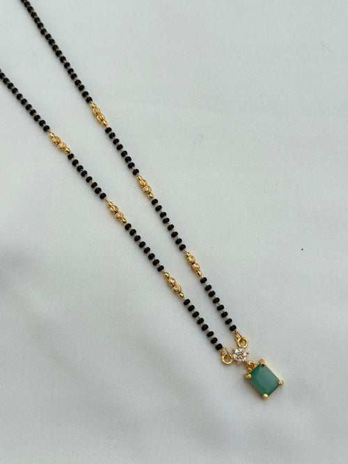 Bb051 sqare shape single line blackbeads