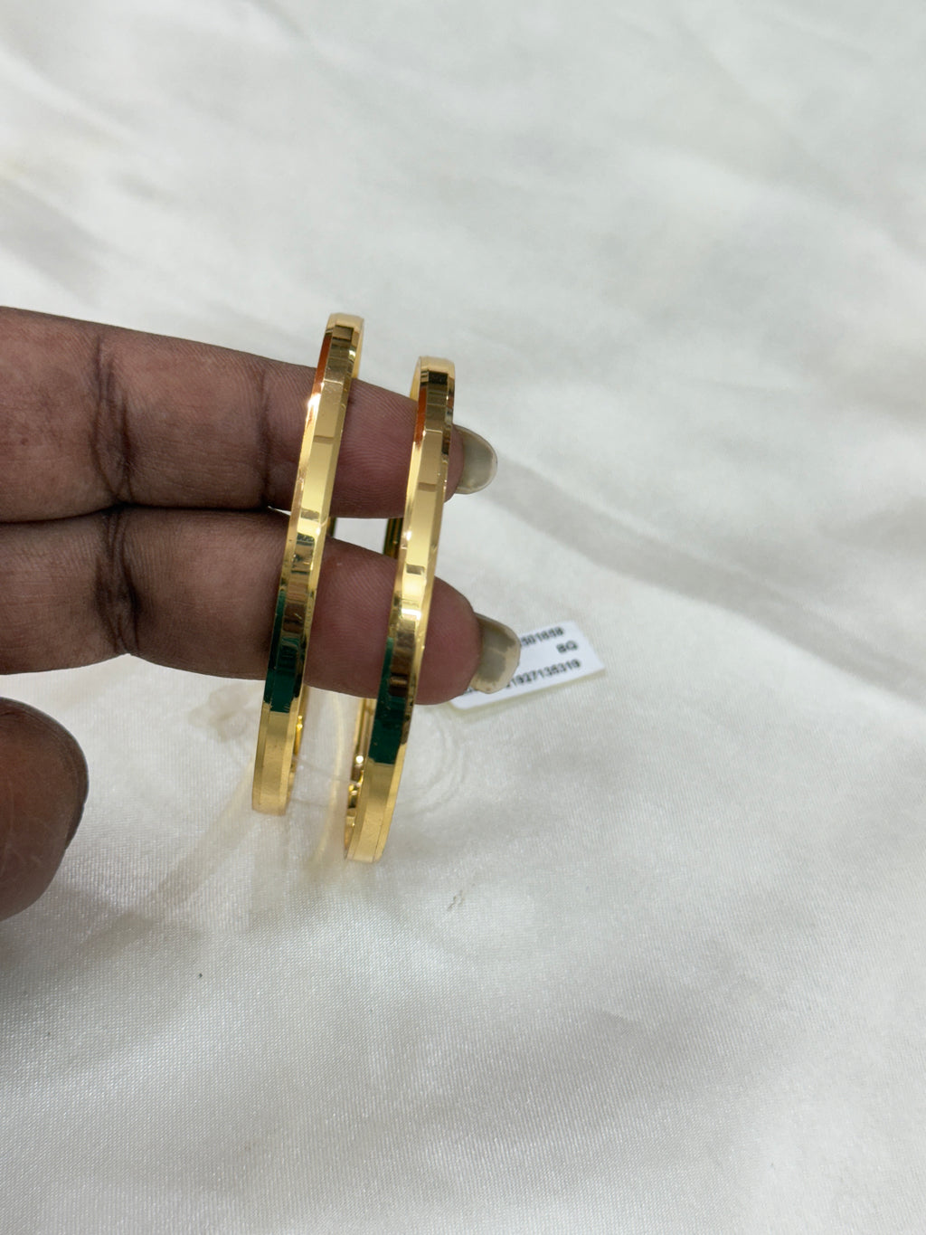 Sb136 plain gold daily wear bangles