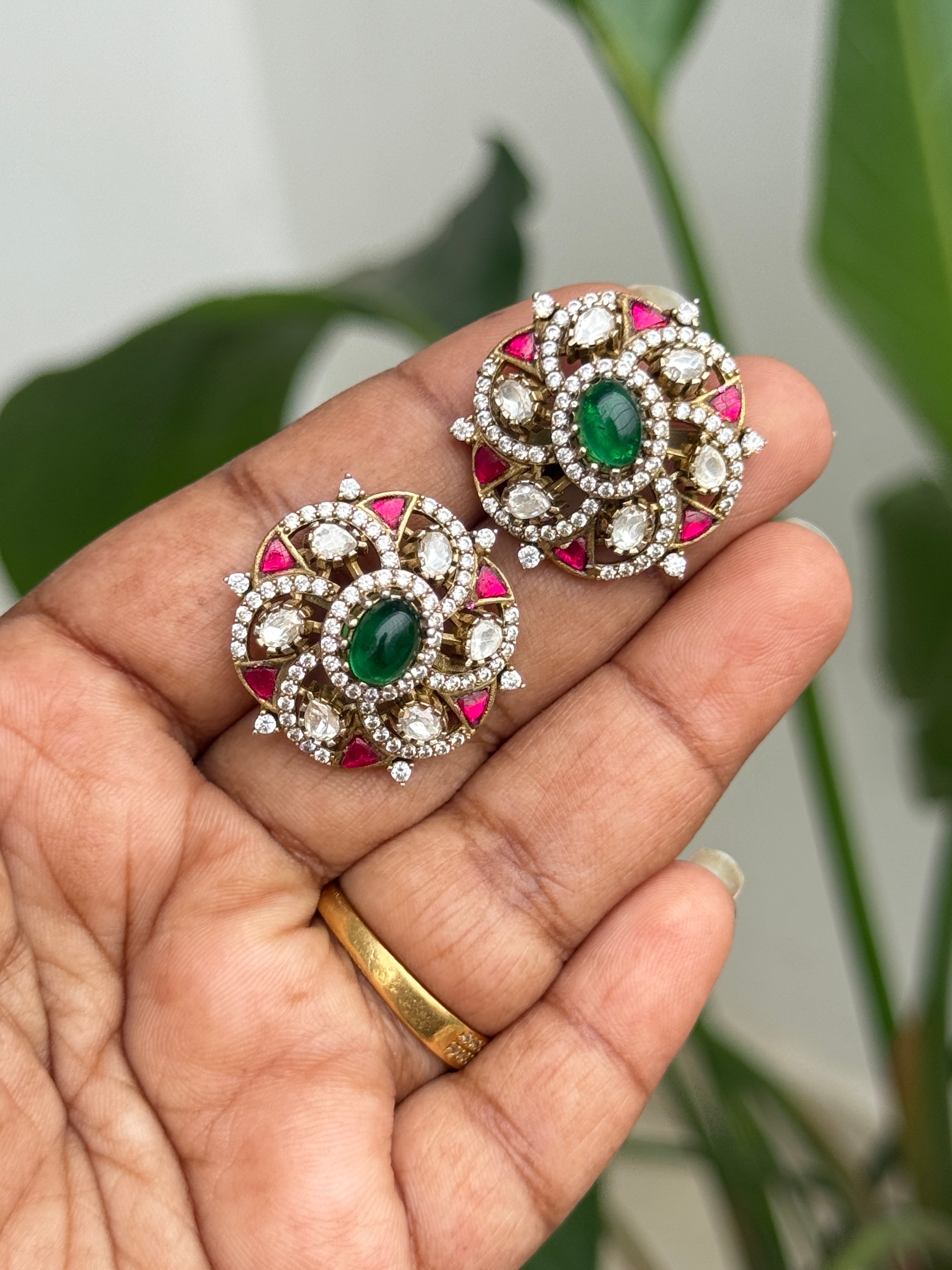 St016 jadau kundan moissanite studs