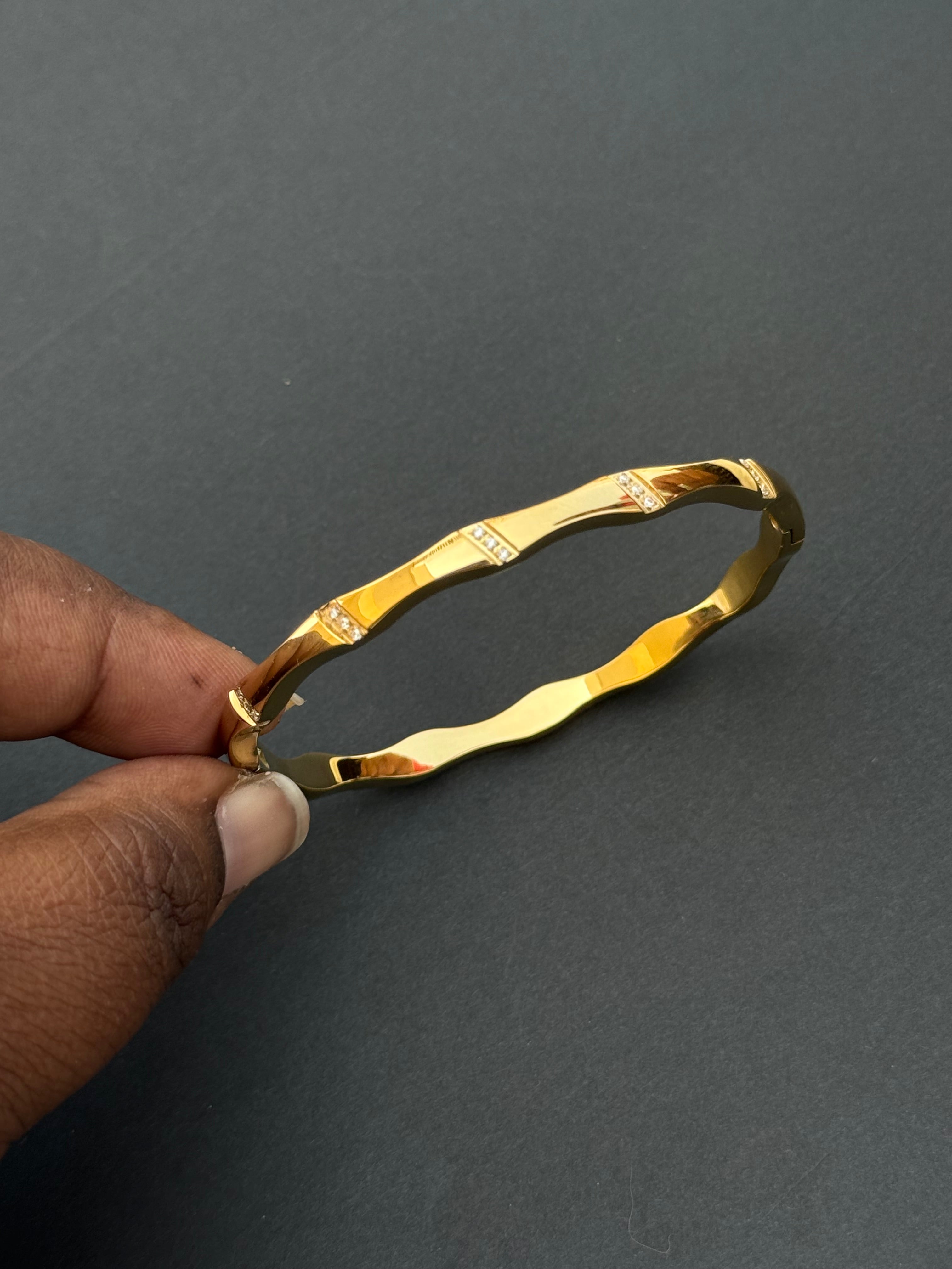 Br004 anti tarnish bracelet