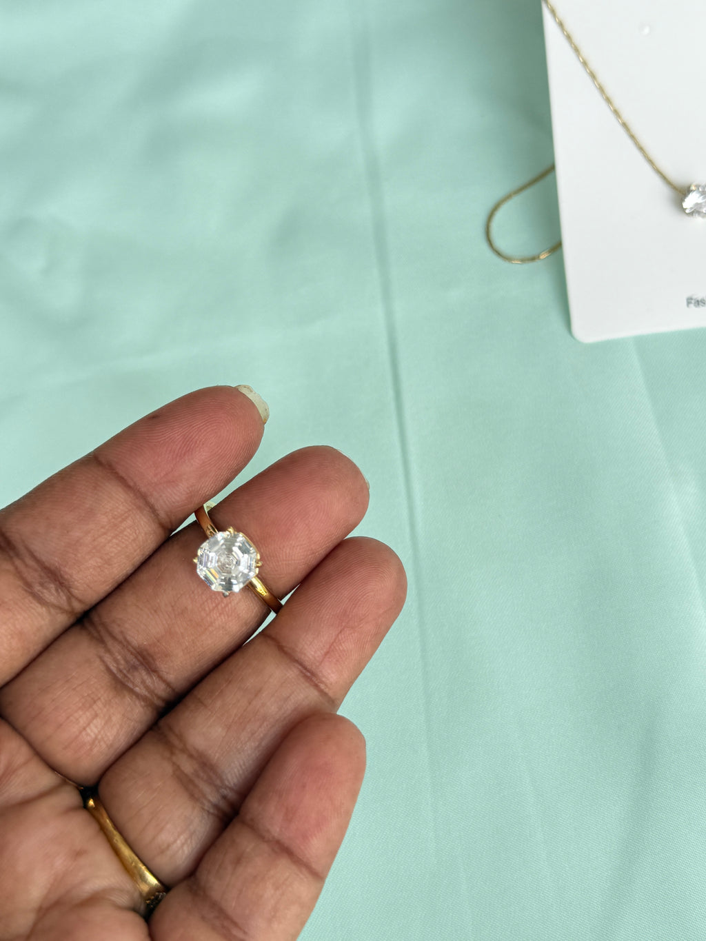 Cb002 (U will get one chain, 1pair studs ,1 finger ring)