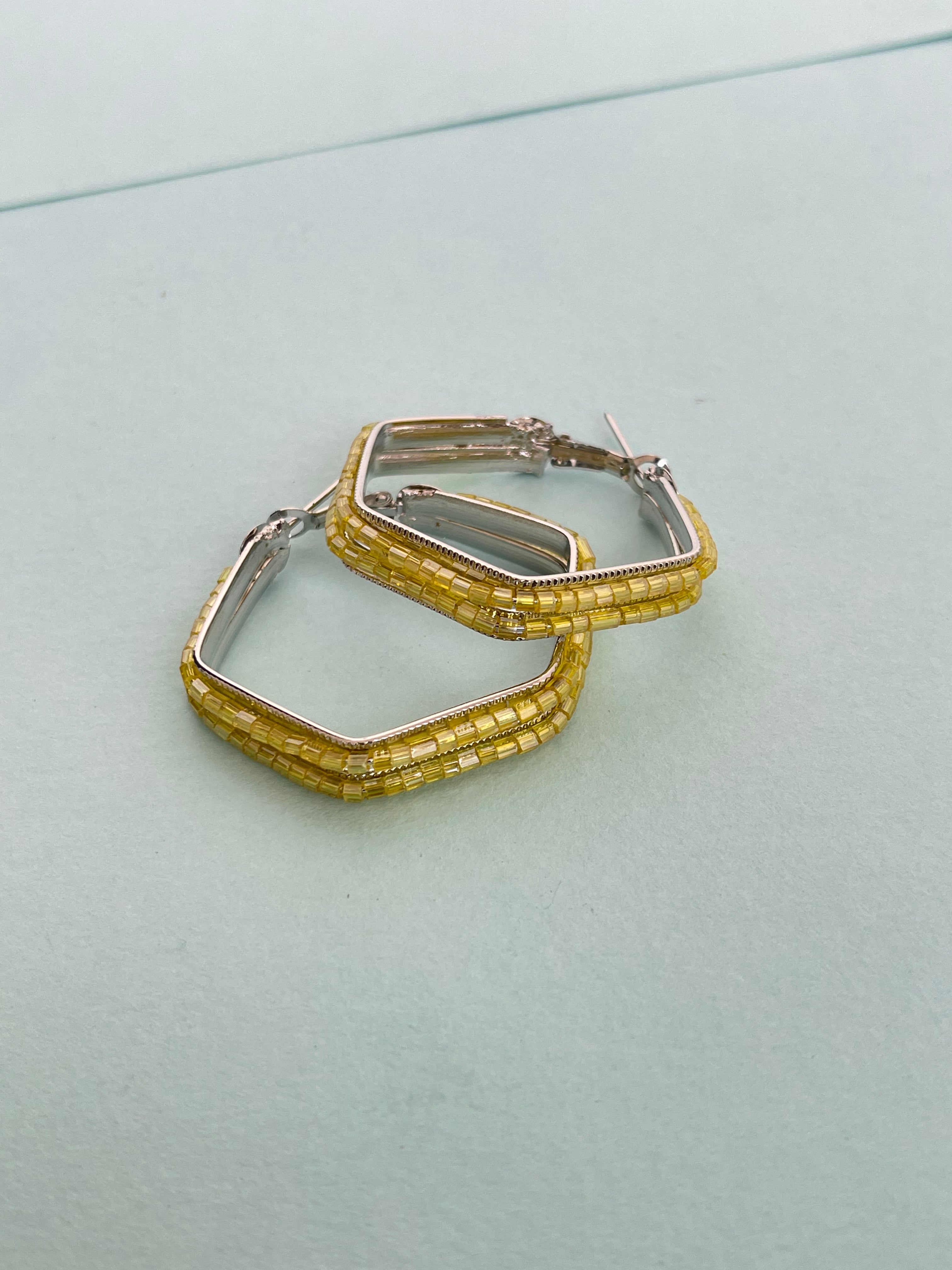 Hoop lightweight earrings