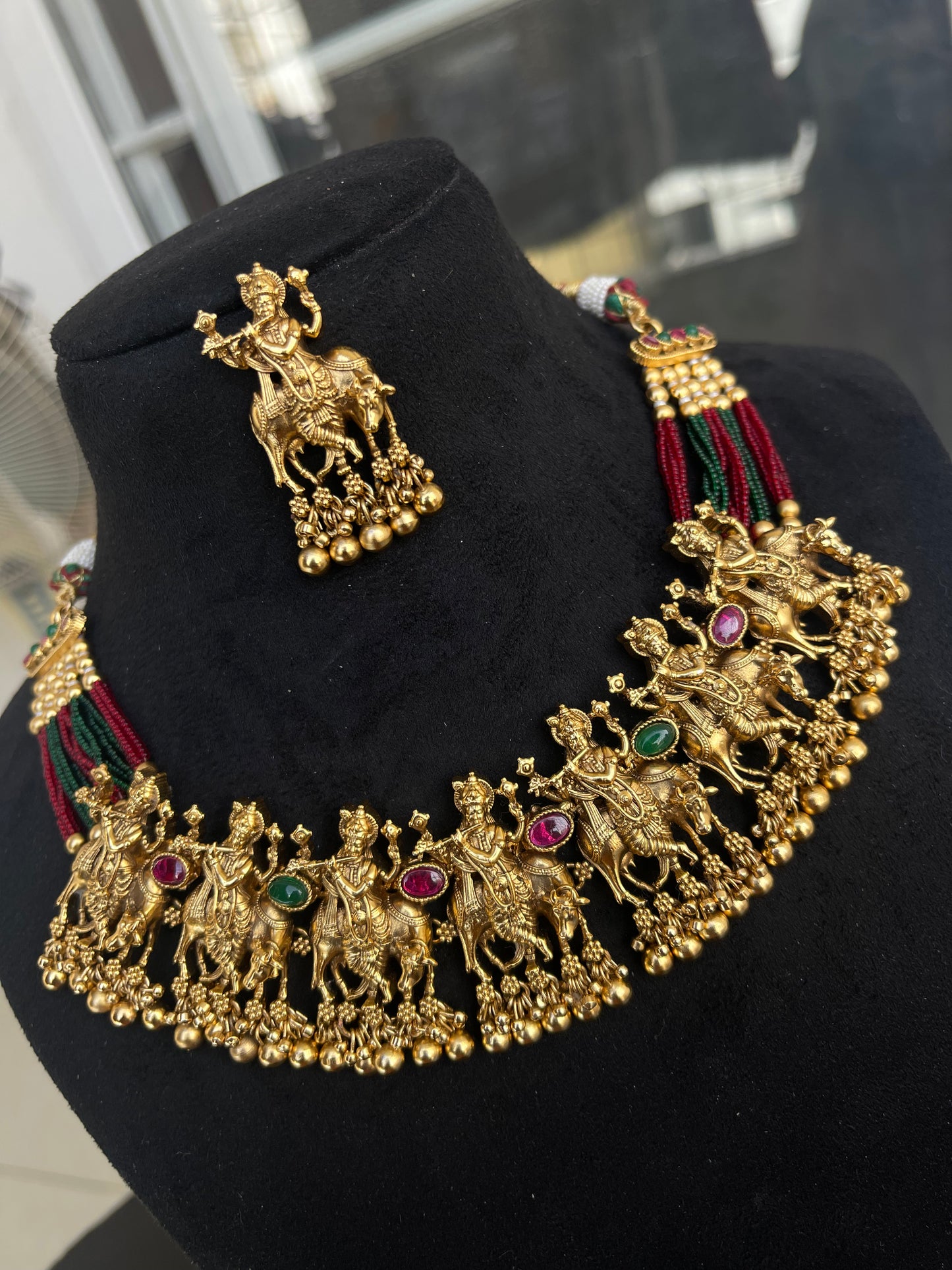 Standing lord Krishna Choker with Earrings