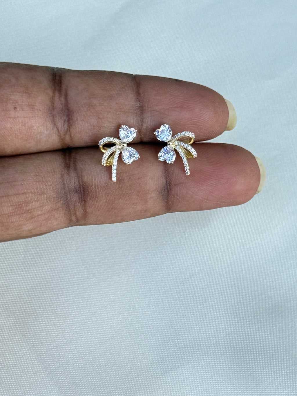 Se017 92.5 silver hallmark bow studs