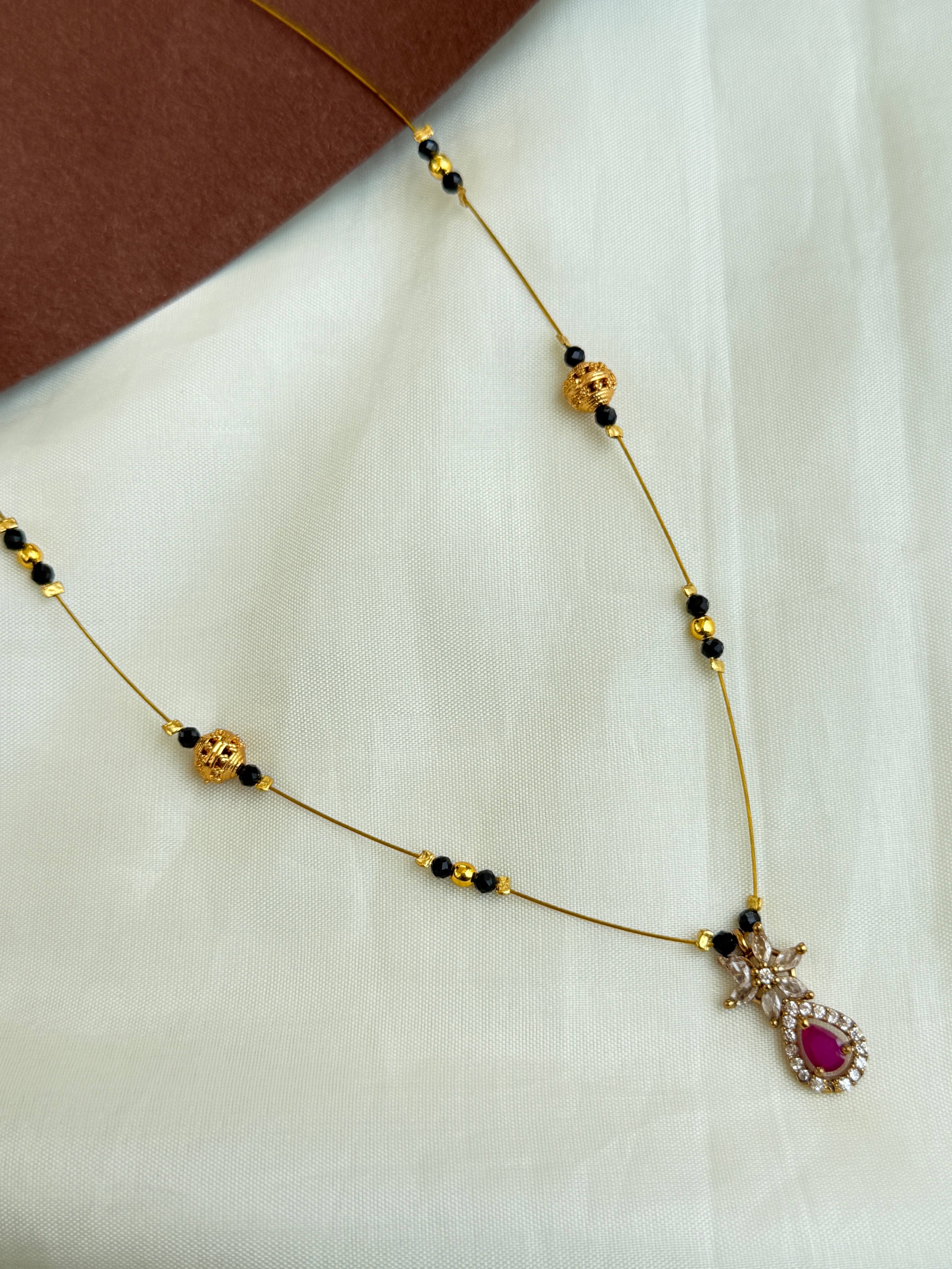 Ns 217 blackbeads invisible chain