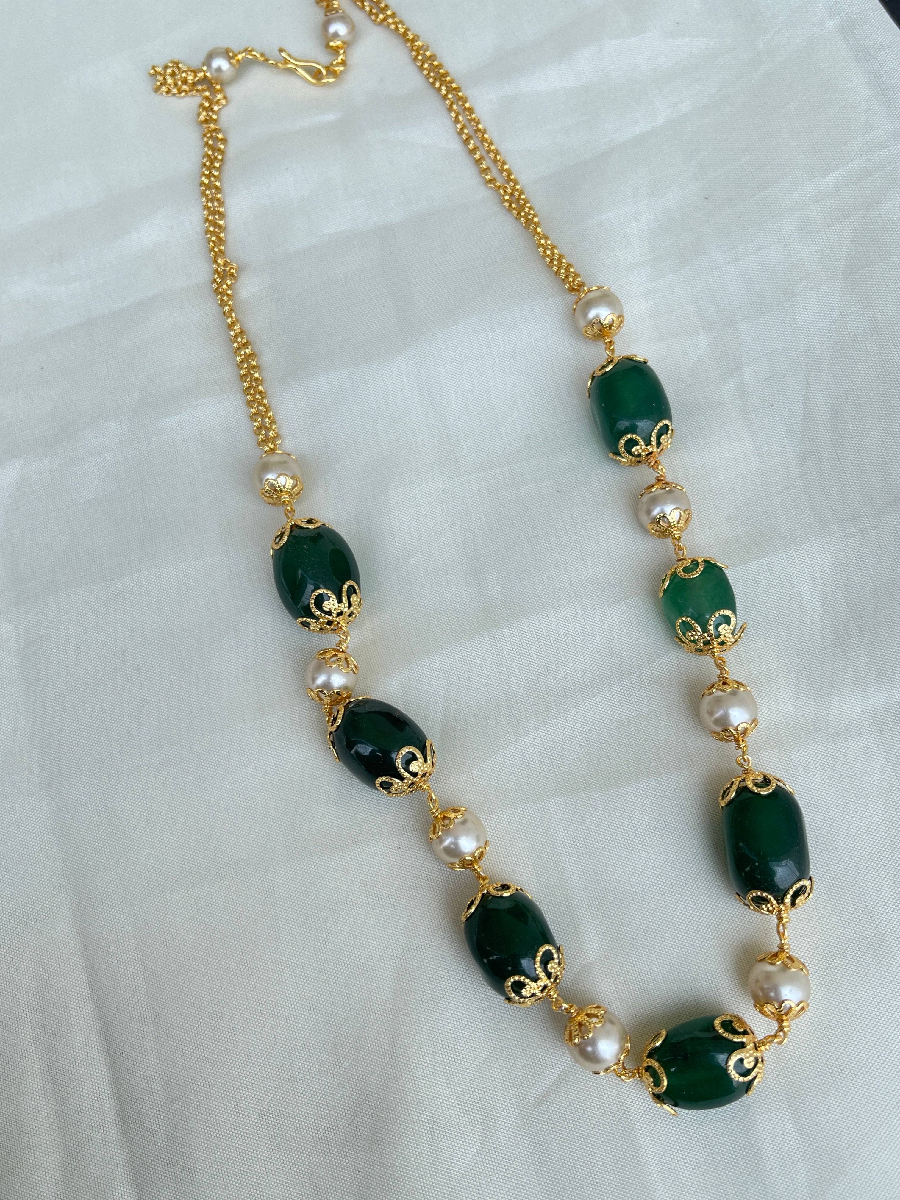 Big green beads with pearl single line beads chain