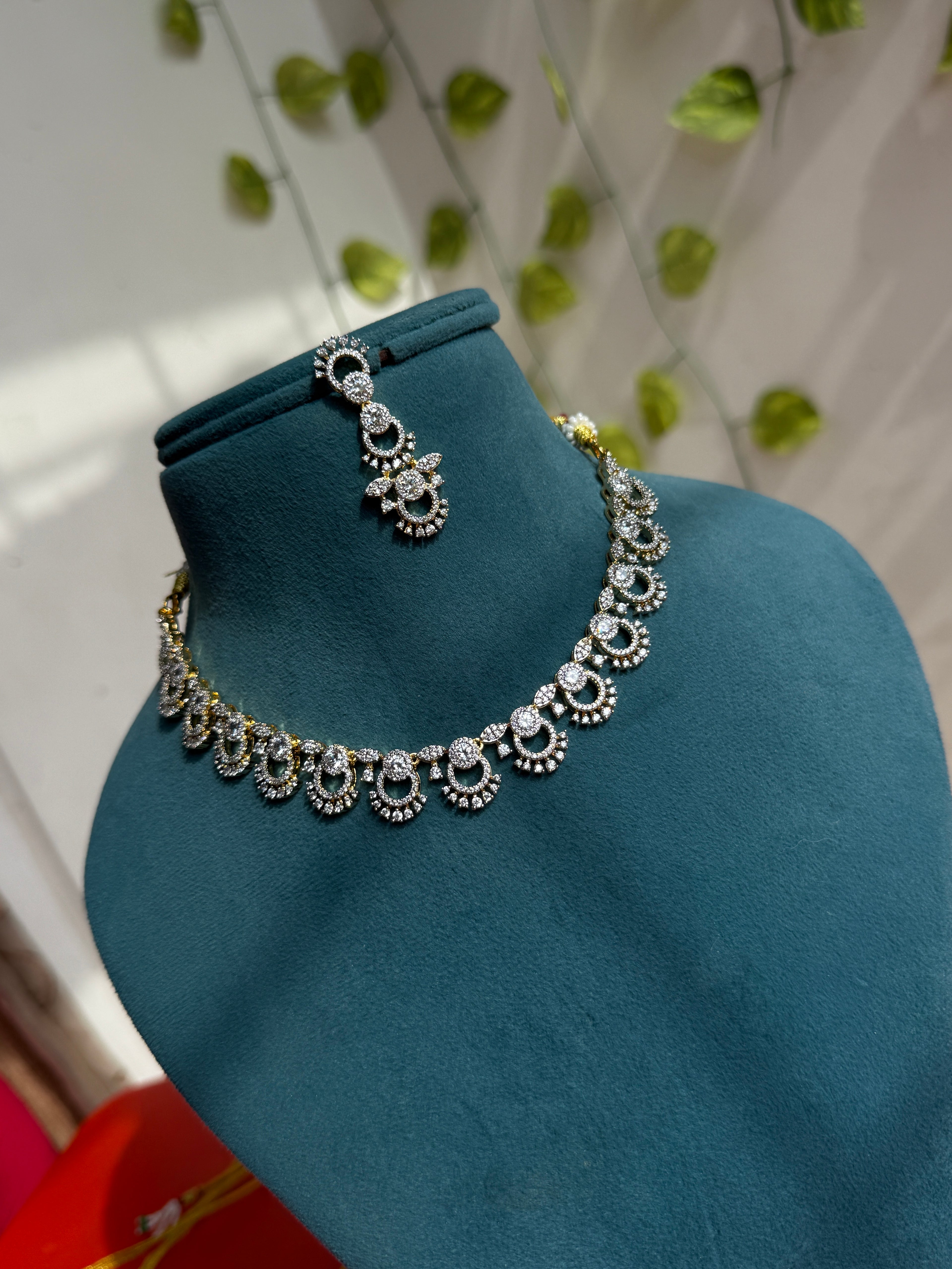 Diamond finish short neckset with earrings ns301