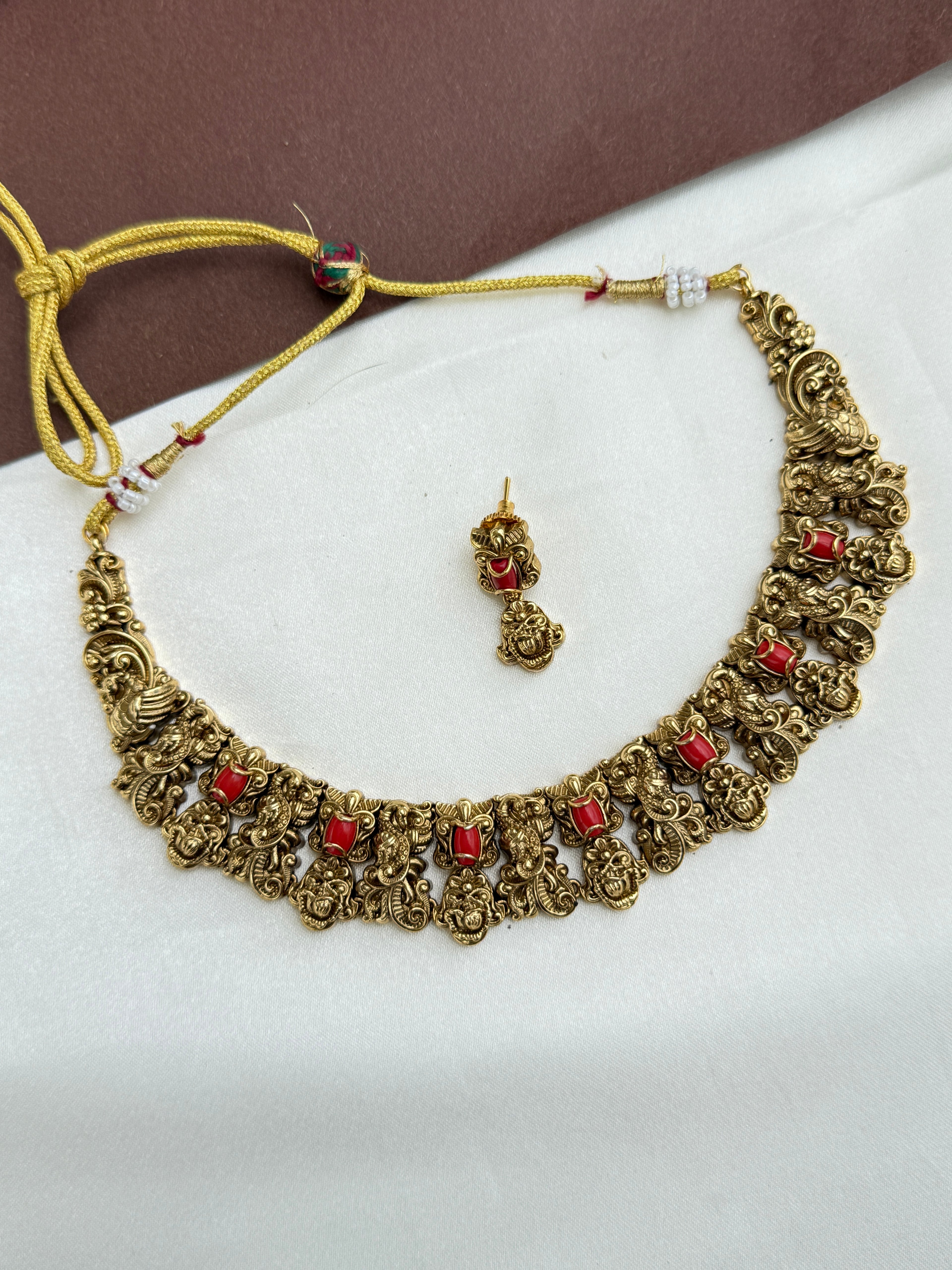 NS418 Nakshi corals Neckset with earrings