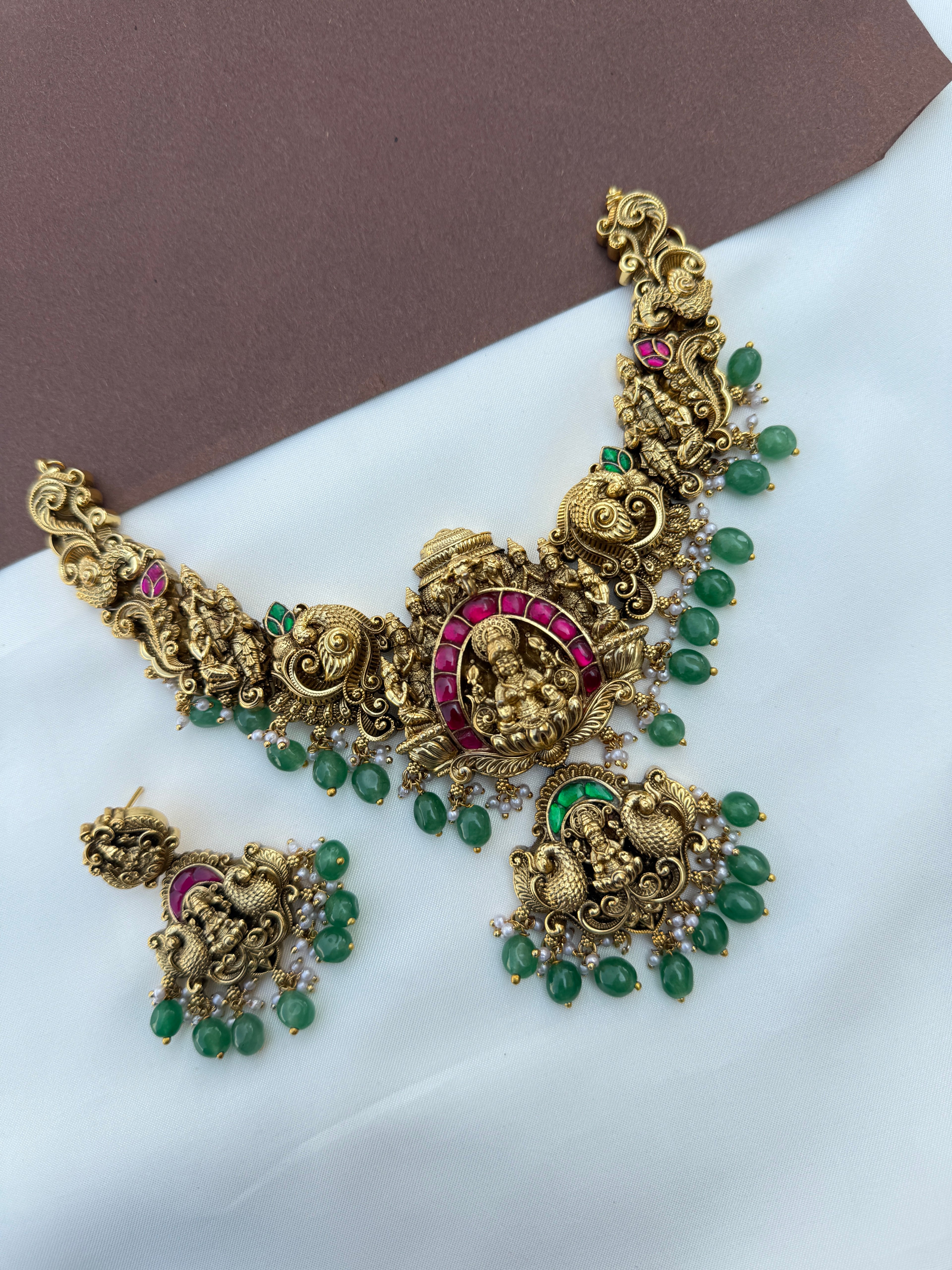 Ns629 Lakshmidevi elephant nakshi jadau kundan neckset with green beads