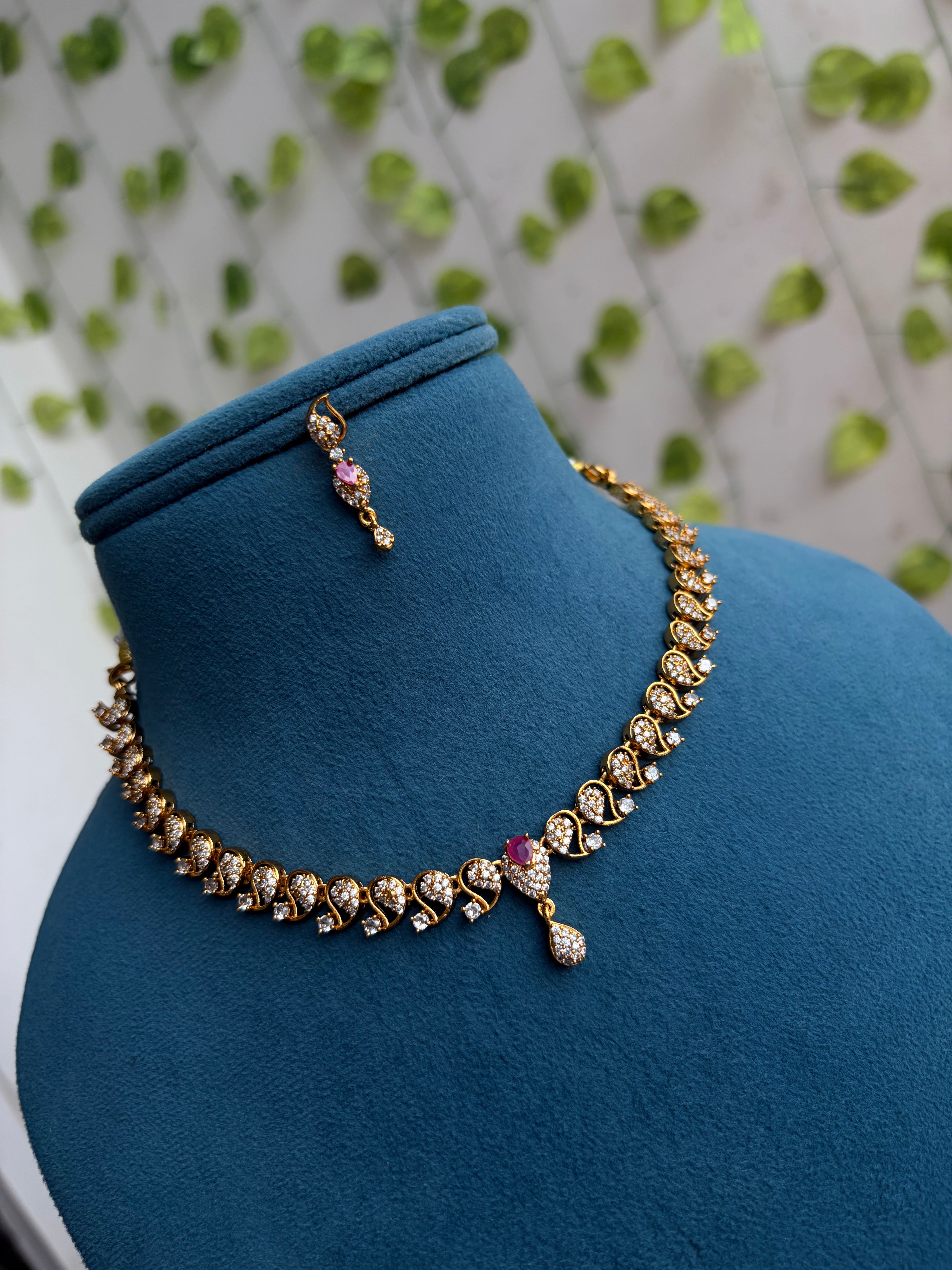 Ns832 stones design small drop short Neckset with earrings