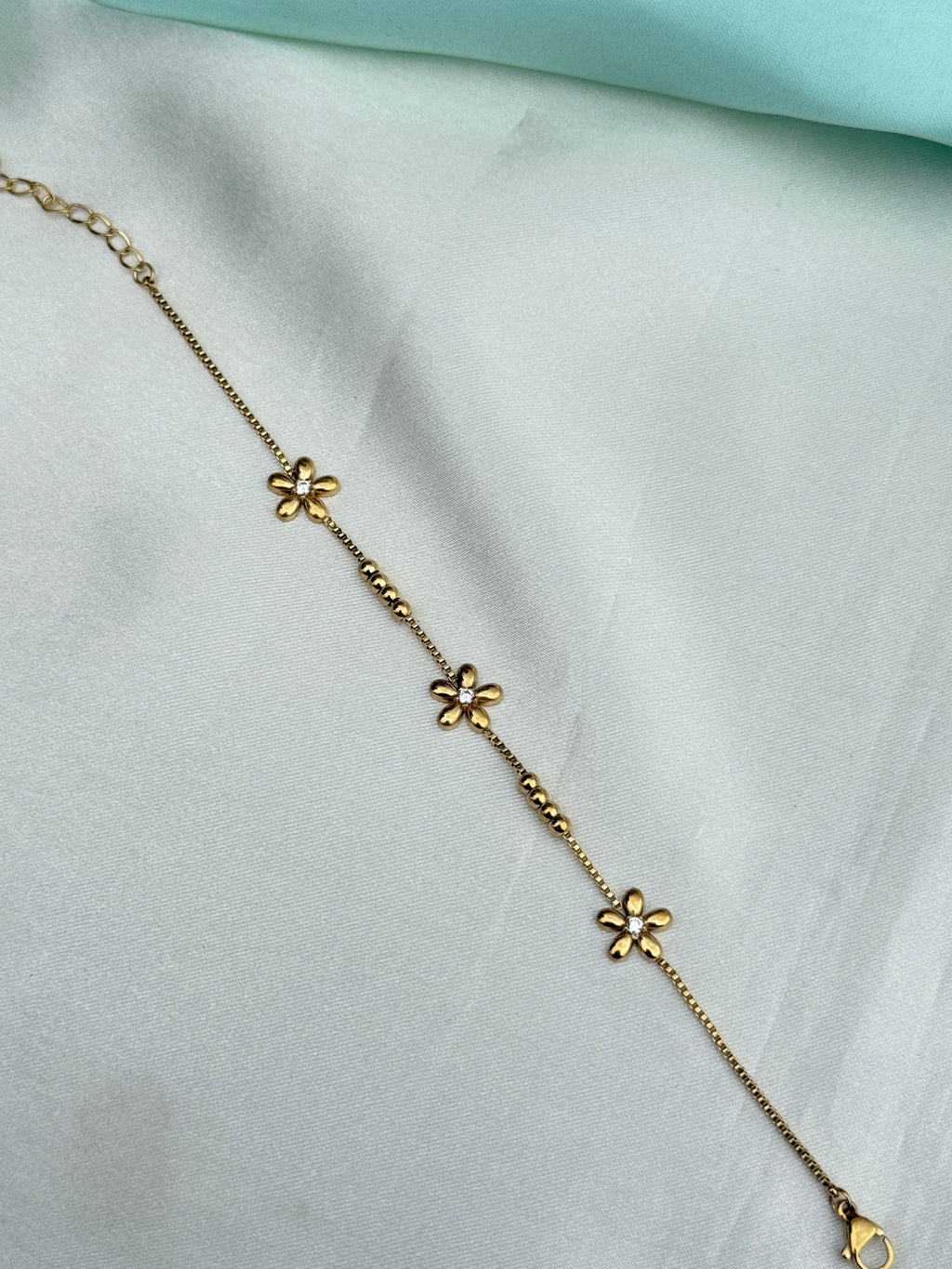 Ab615 anti tarnish flowers 7.5 inches 2.6 to 2.8 size adjustable chain bracelet