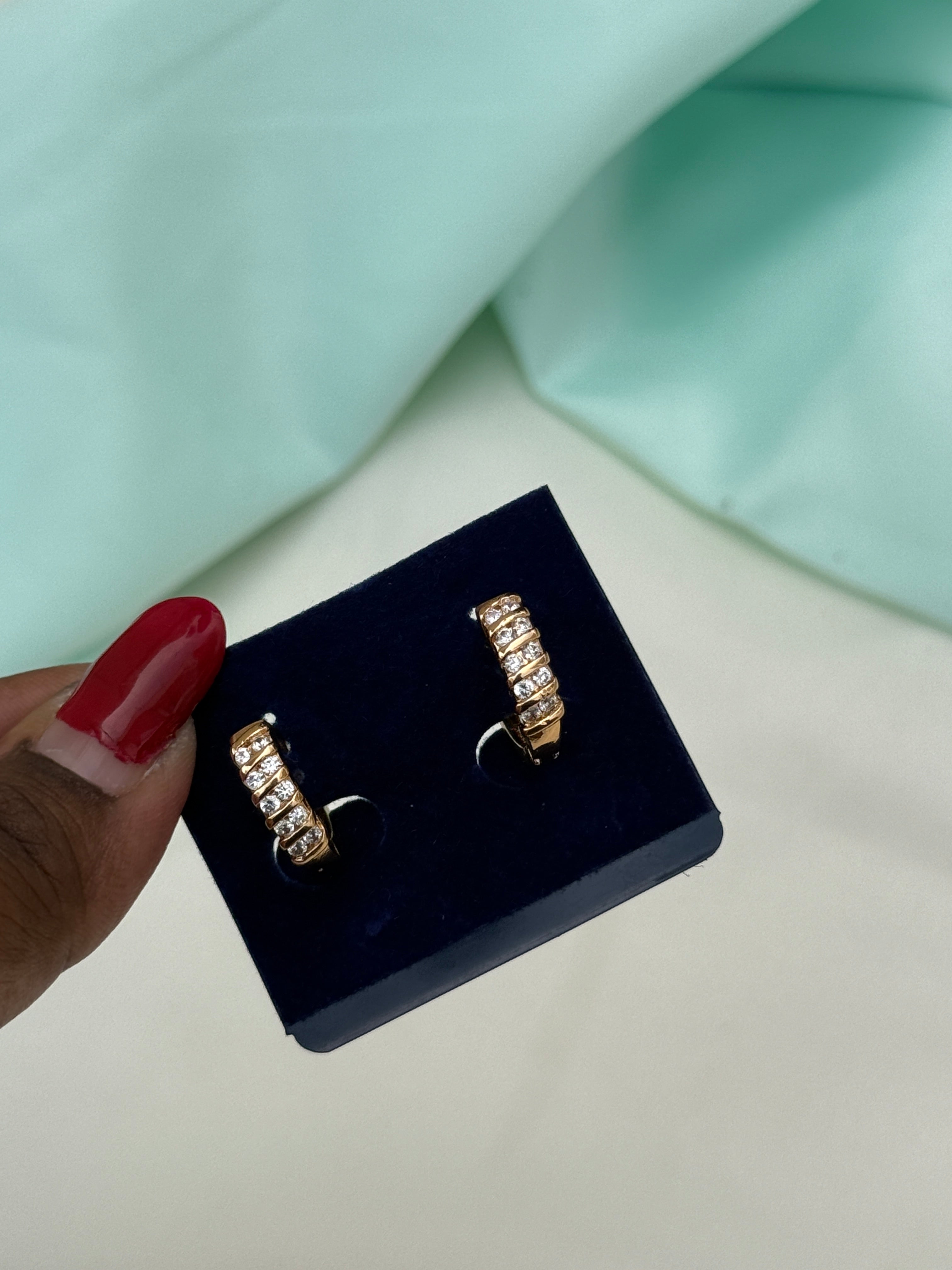 St082 anti tarnish hoops earrings