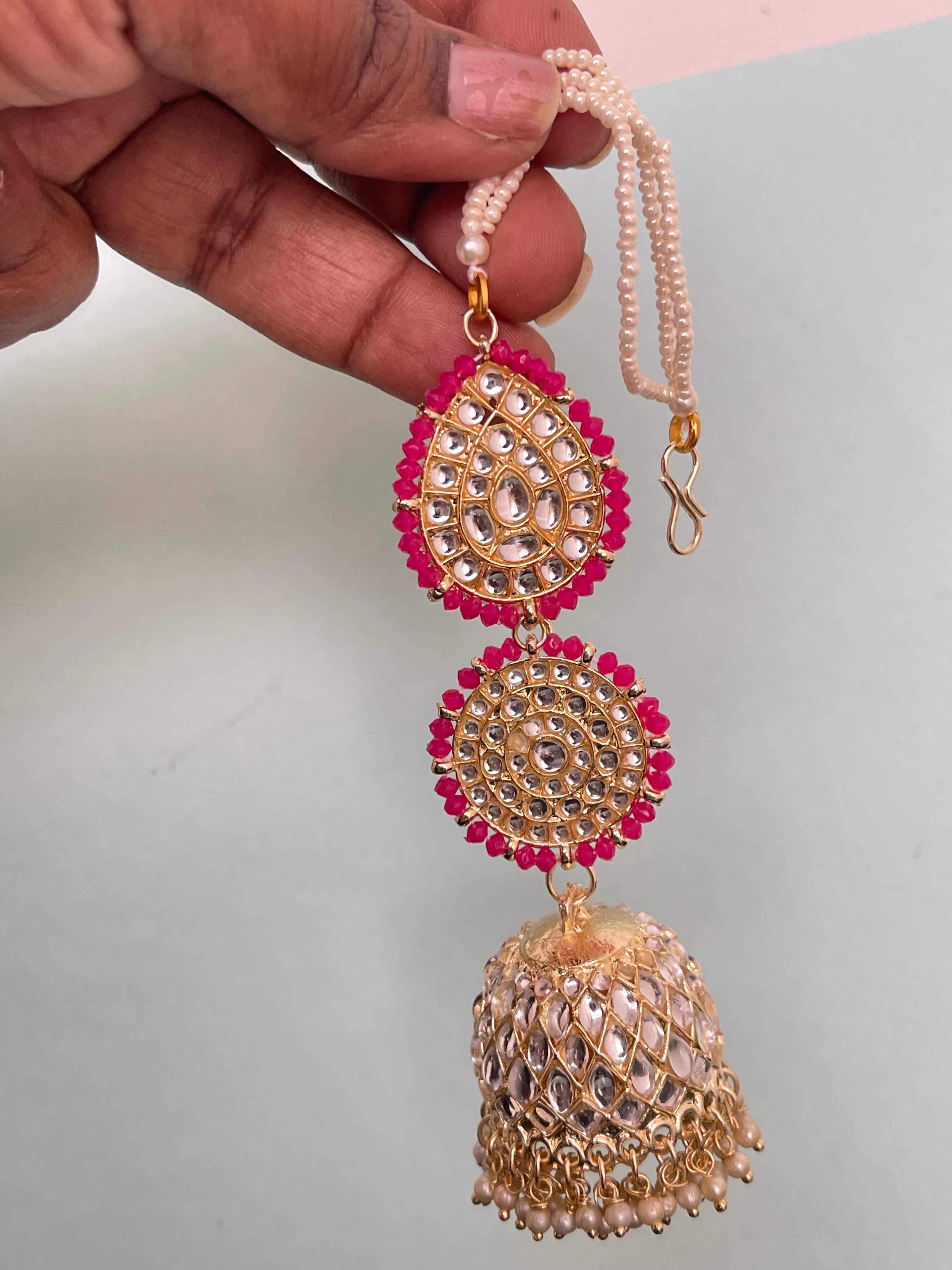 Big size Meenakari butta with pearl earchain