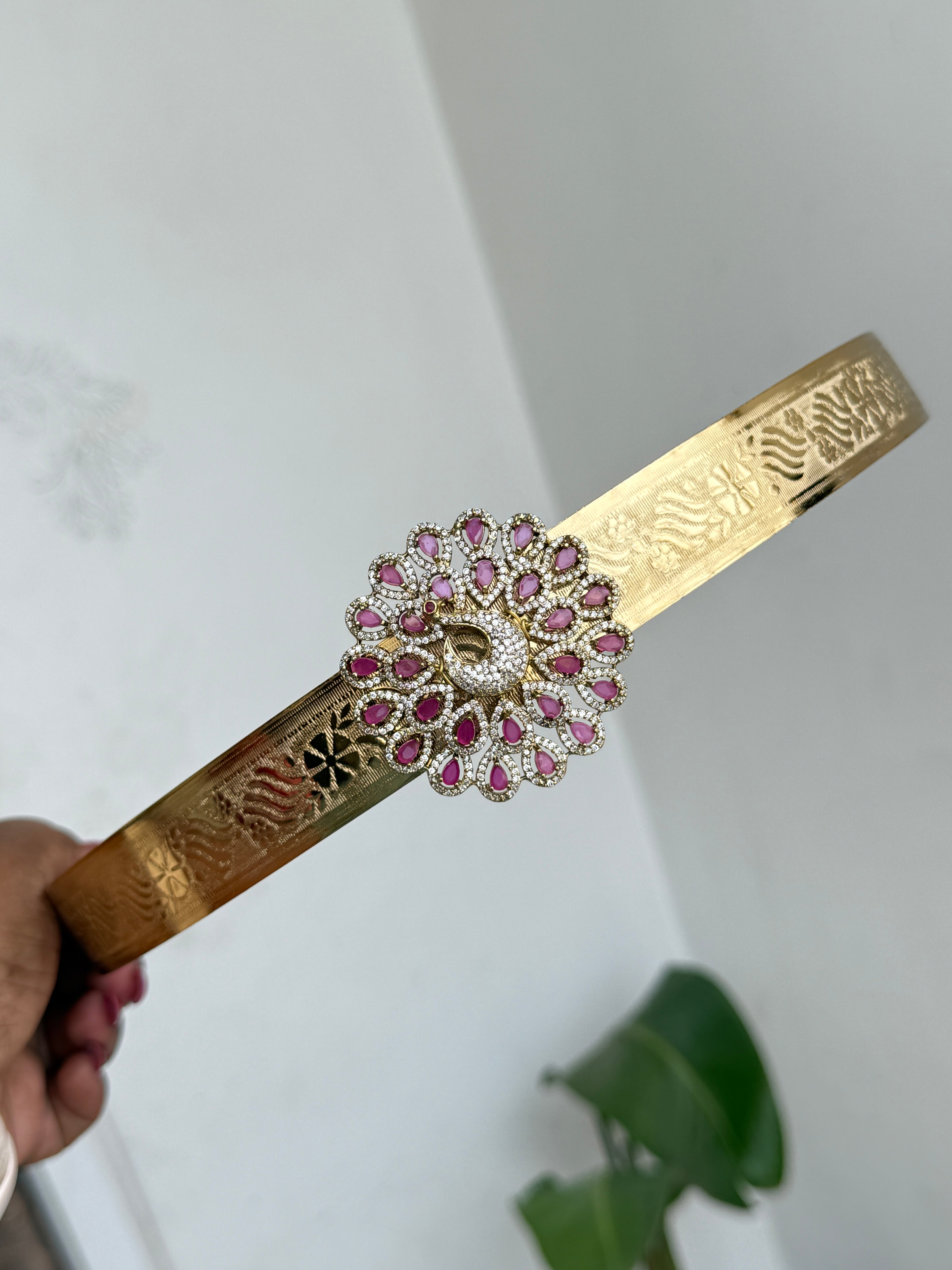 Hb656 adults texture peacock hipbelt