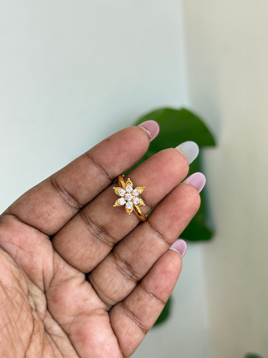 Rg040 panchaloham flower adjustable finger ring