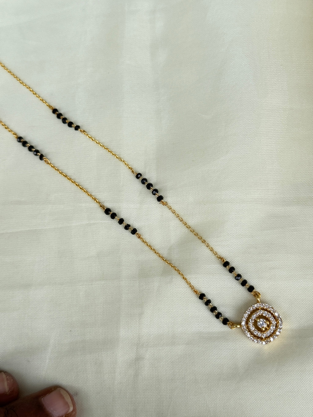 Bb020 square 16 inches short blackbeads